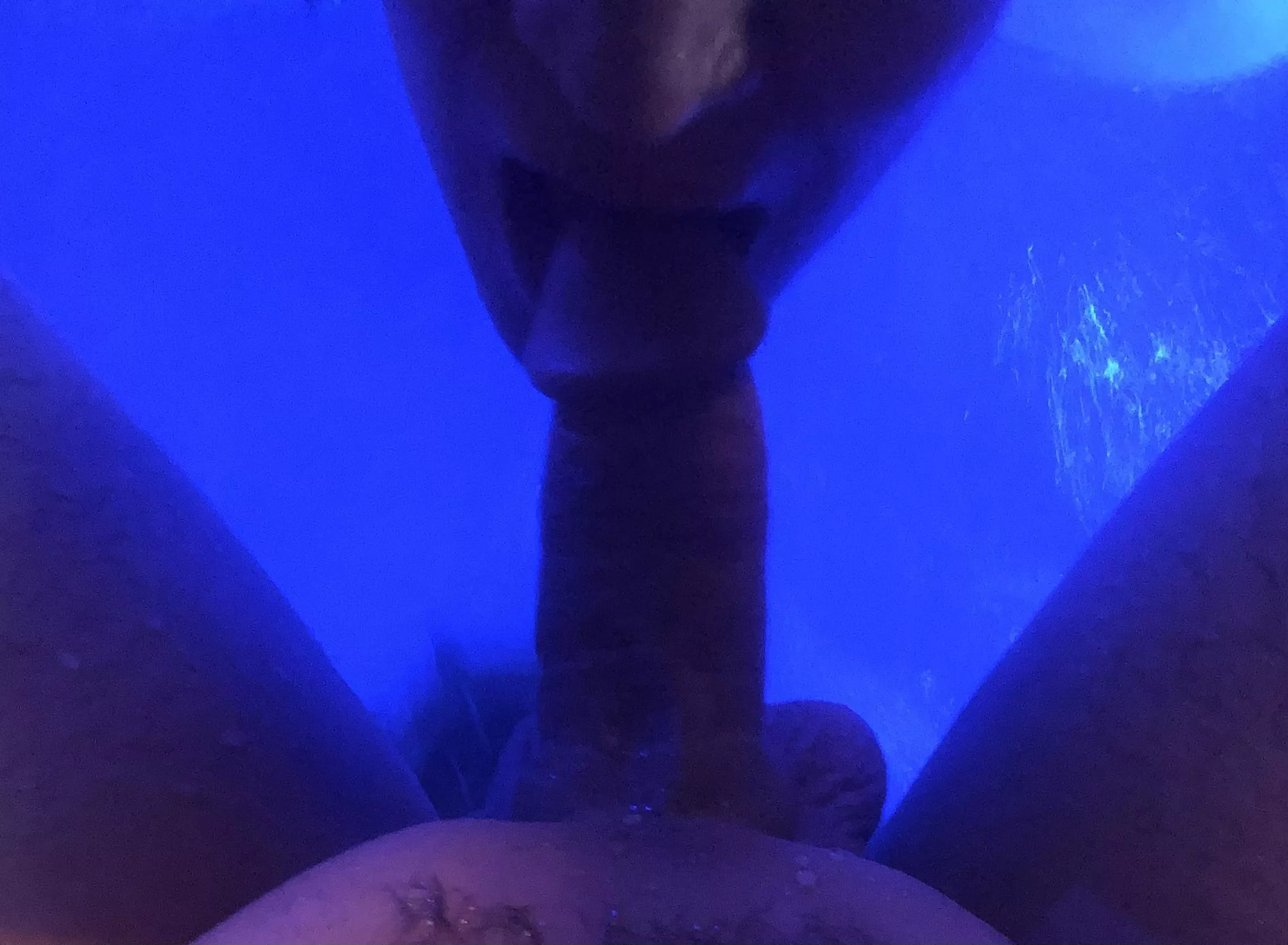 A lil hot tub fun with the wife and me. (MF)