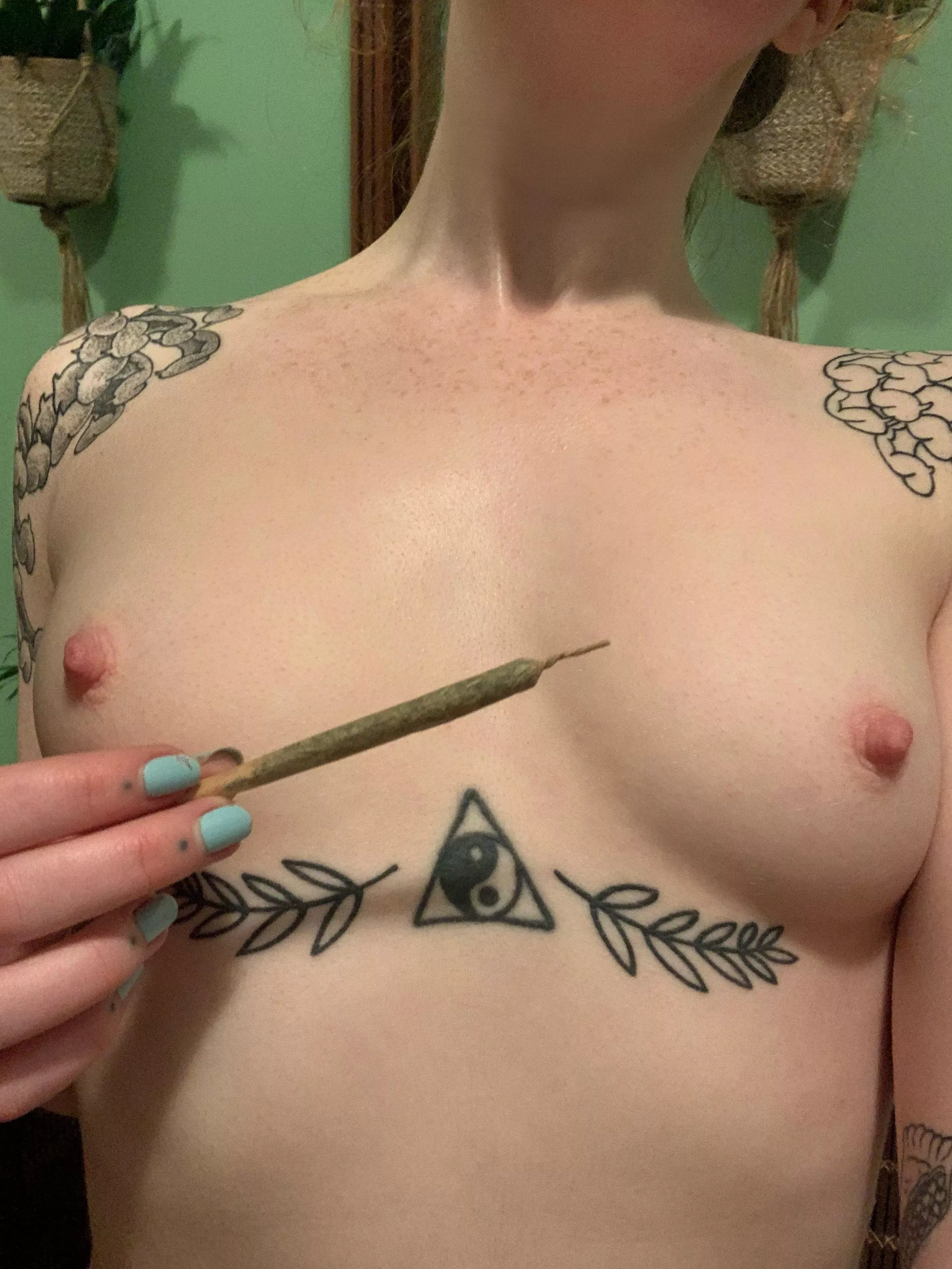 A petite joint for a petite girl