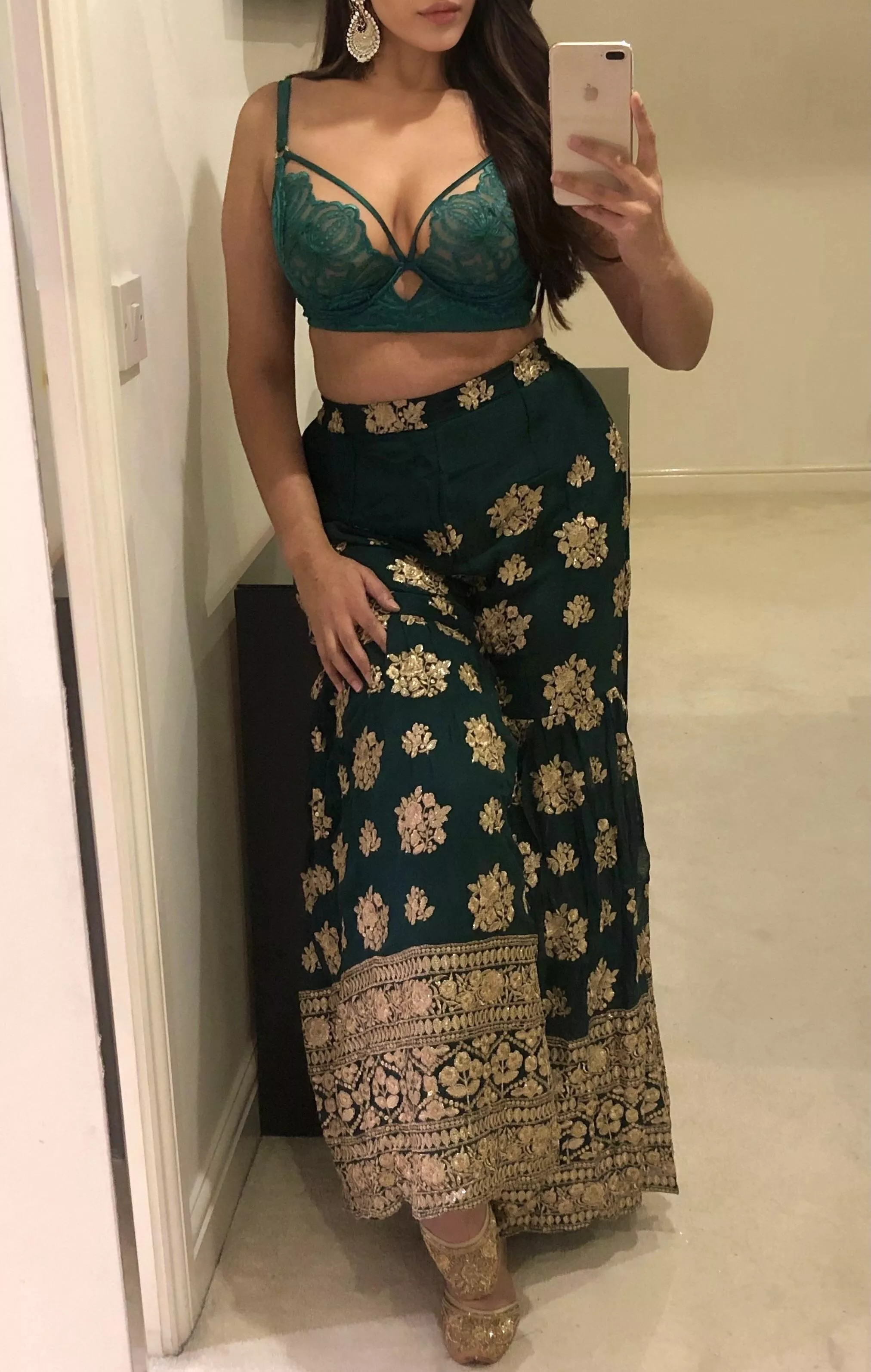 A real lady learns the art of seduction... British Punjabi Indian [f]