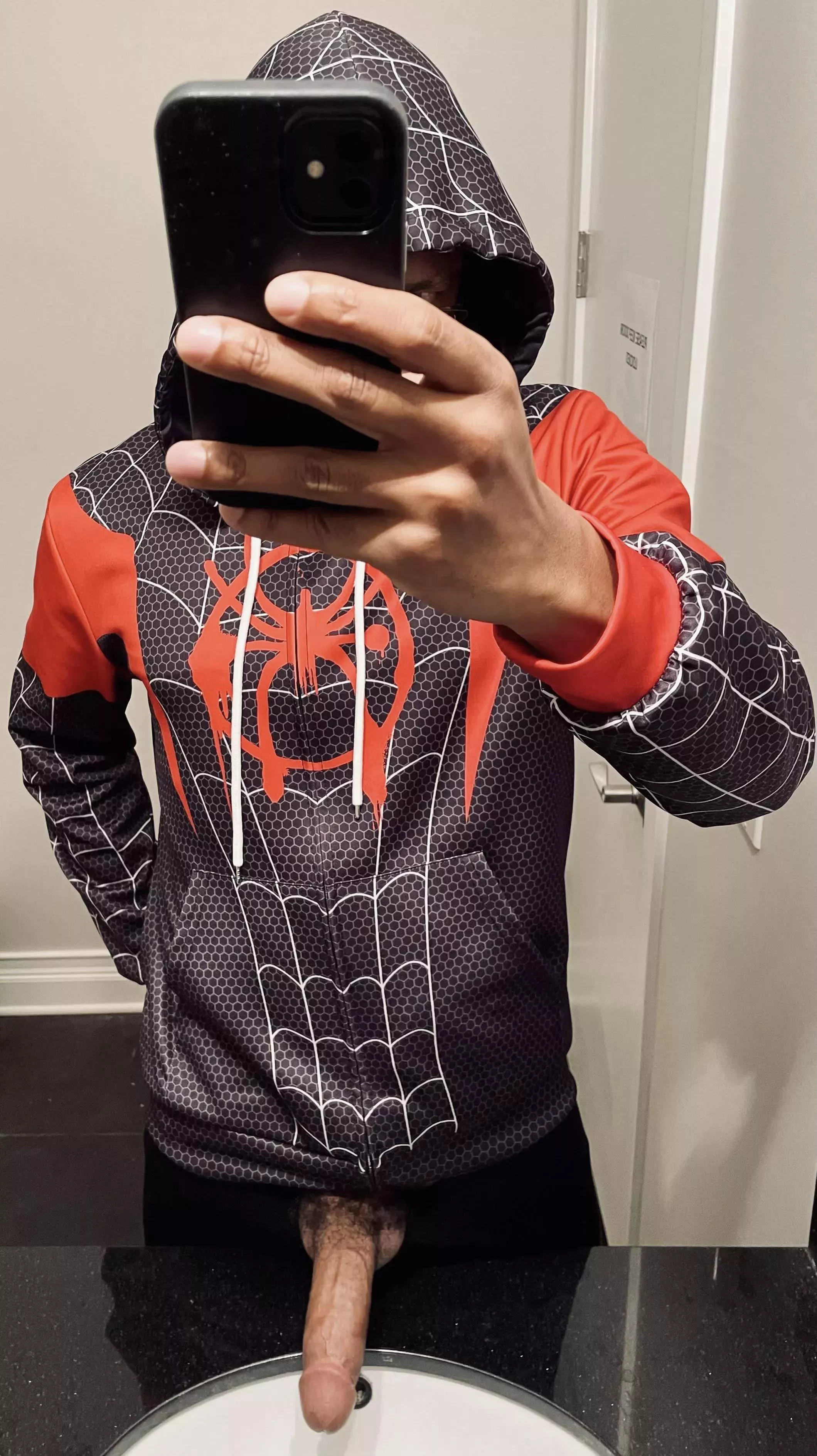 A real web-slinger 🥵