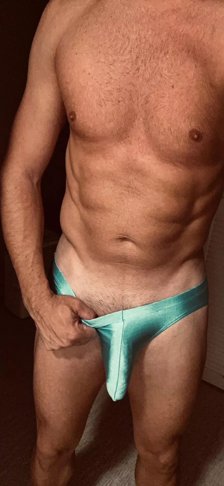 Abs all weekend (m) 41