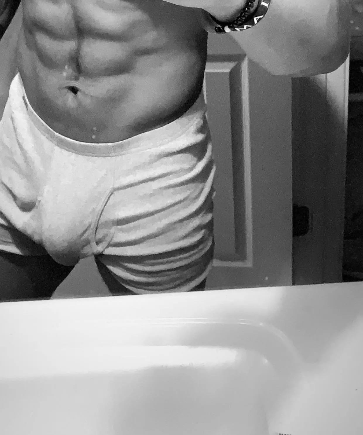 Abs, v-line, and print 🍆