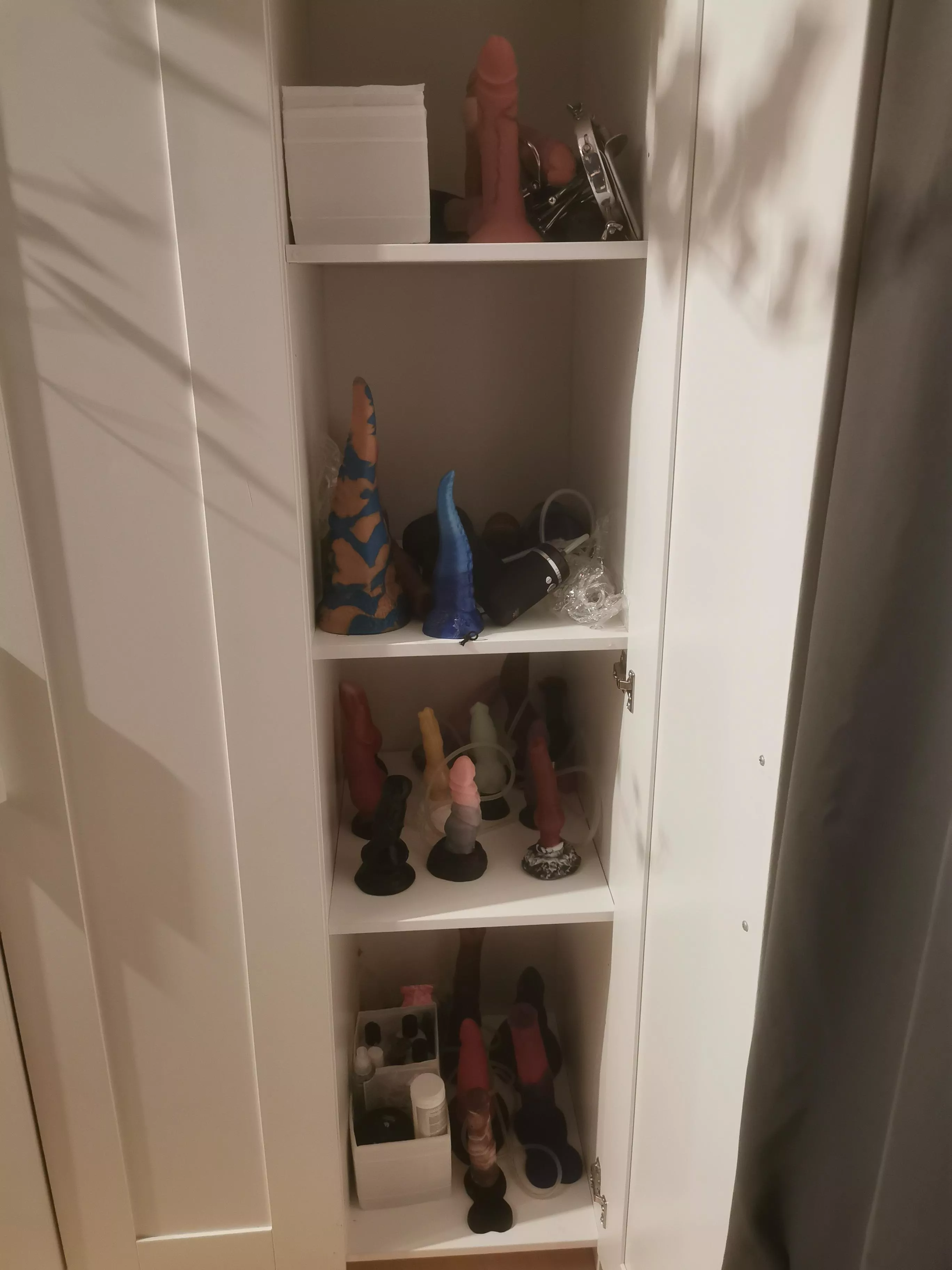 After two years I finally got a big enough Closet to have my own sextoy part ðŸ˜