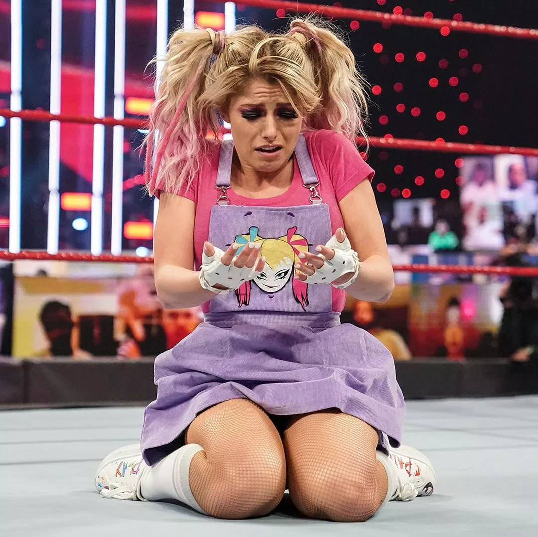 Alexa on her knees