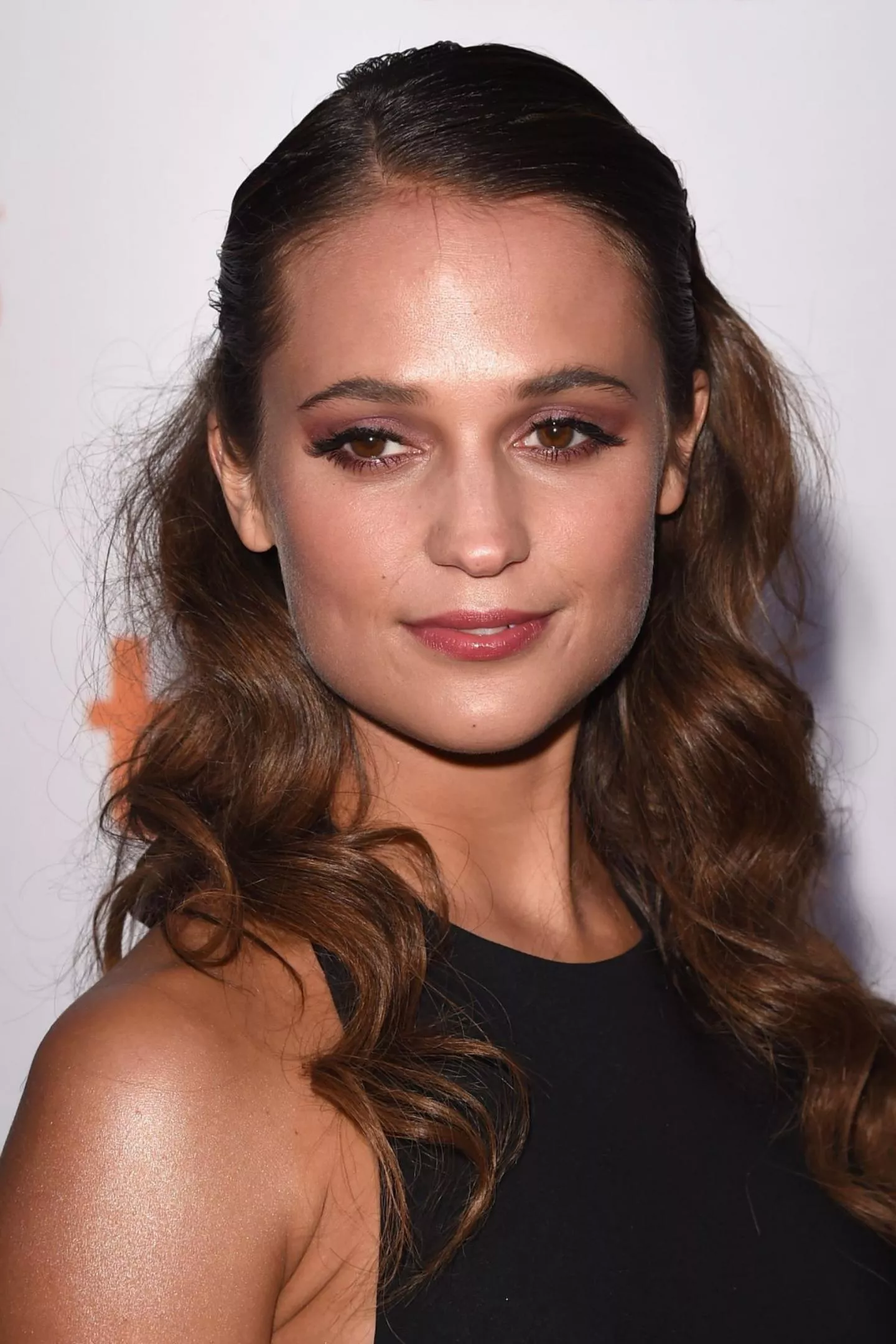 Alicia Vikander