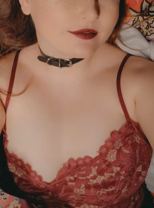 all collared and ready for you 🤤