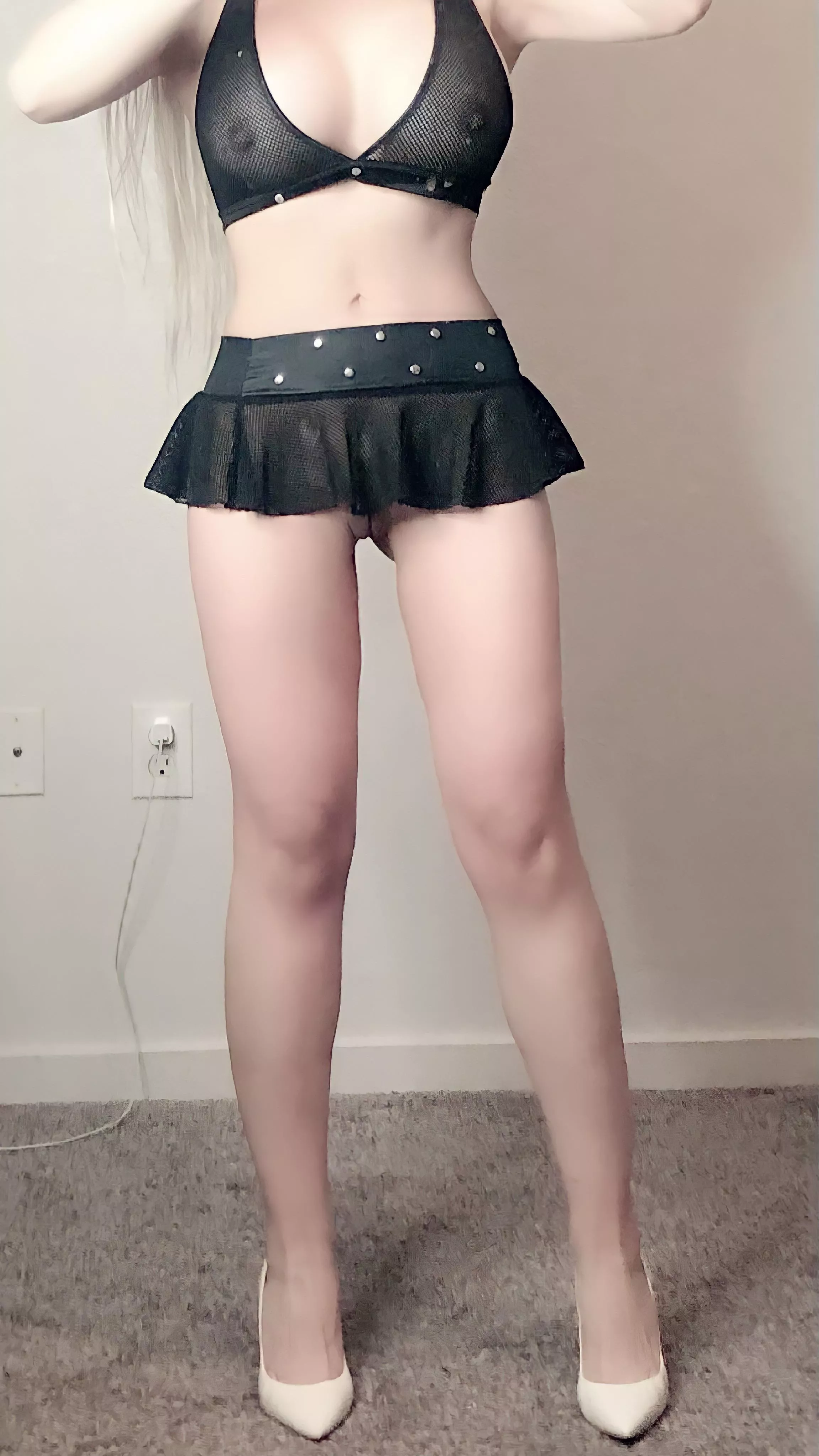 Am I wearing this to go clubbing? Or just to get fucked? 🤪