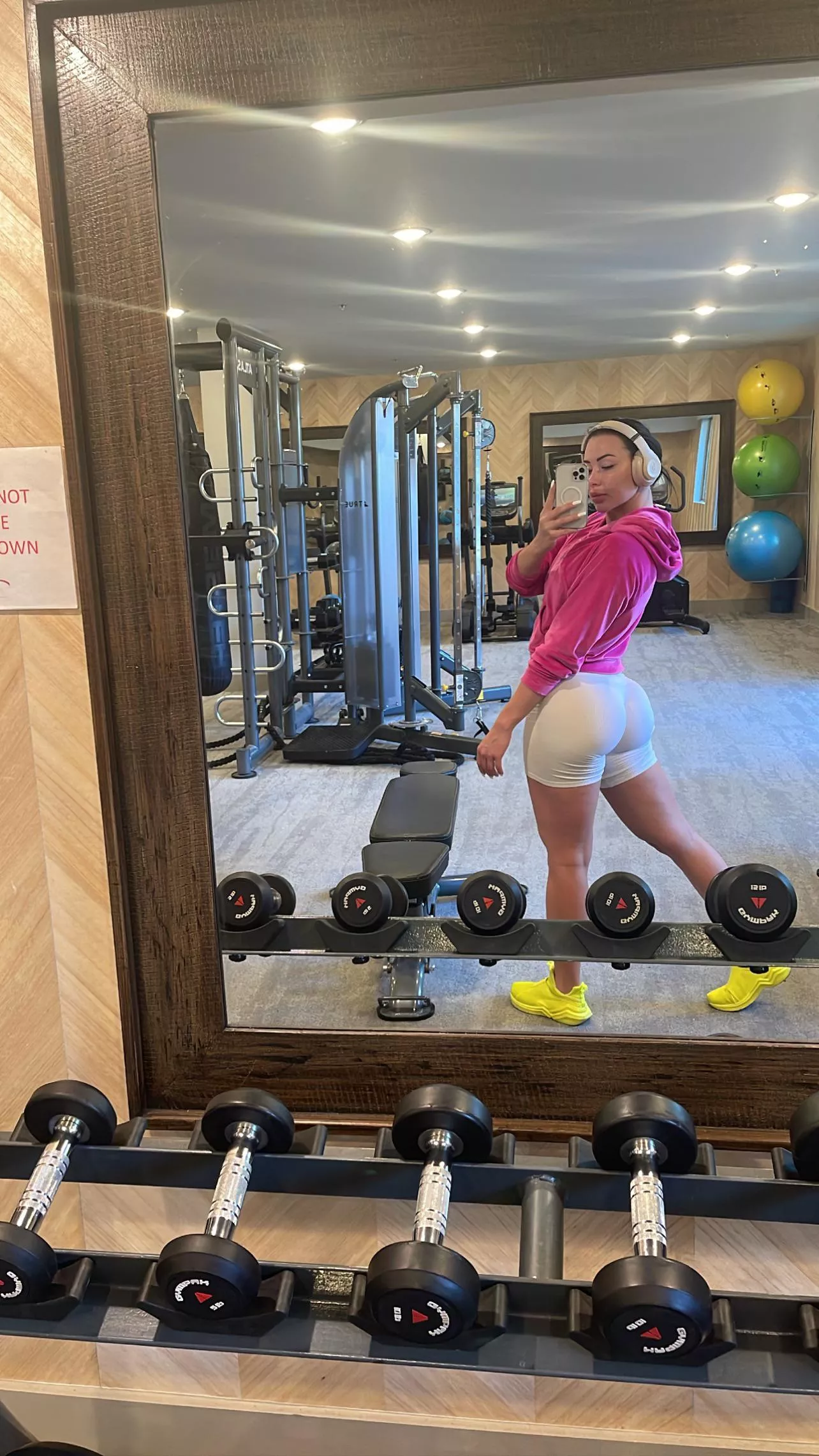 Ambrefit booty pump in yoga shorts