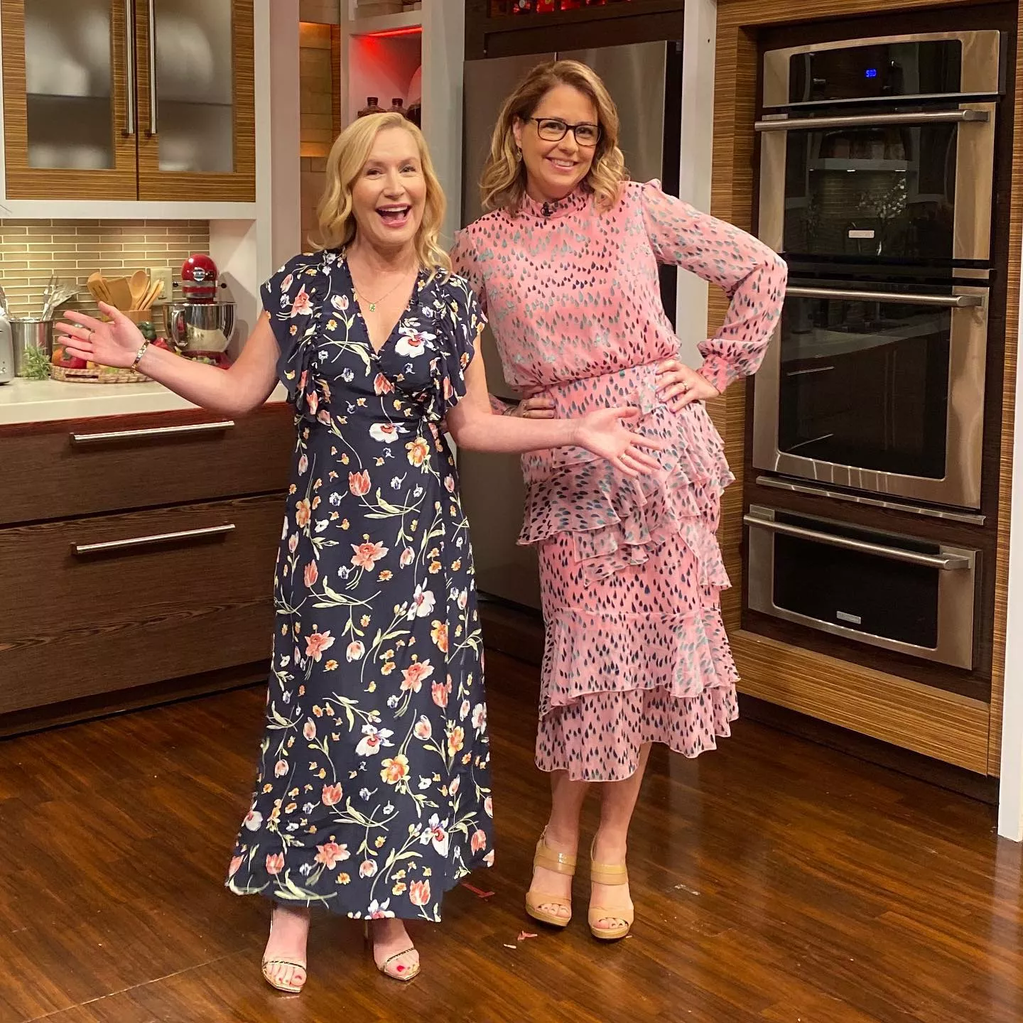 Angela Kinsey and Jenna Fischer