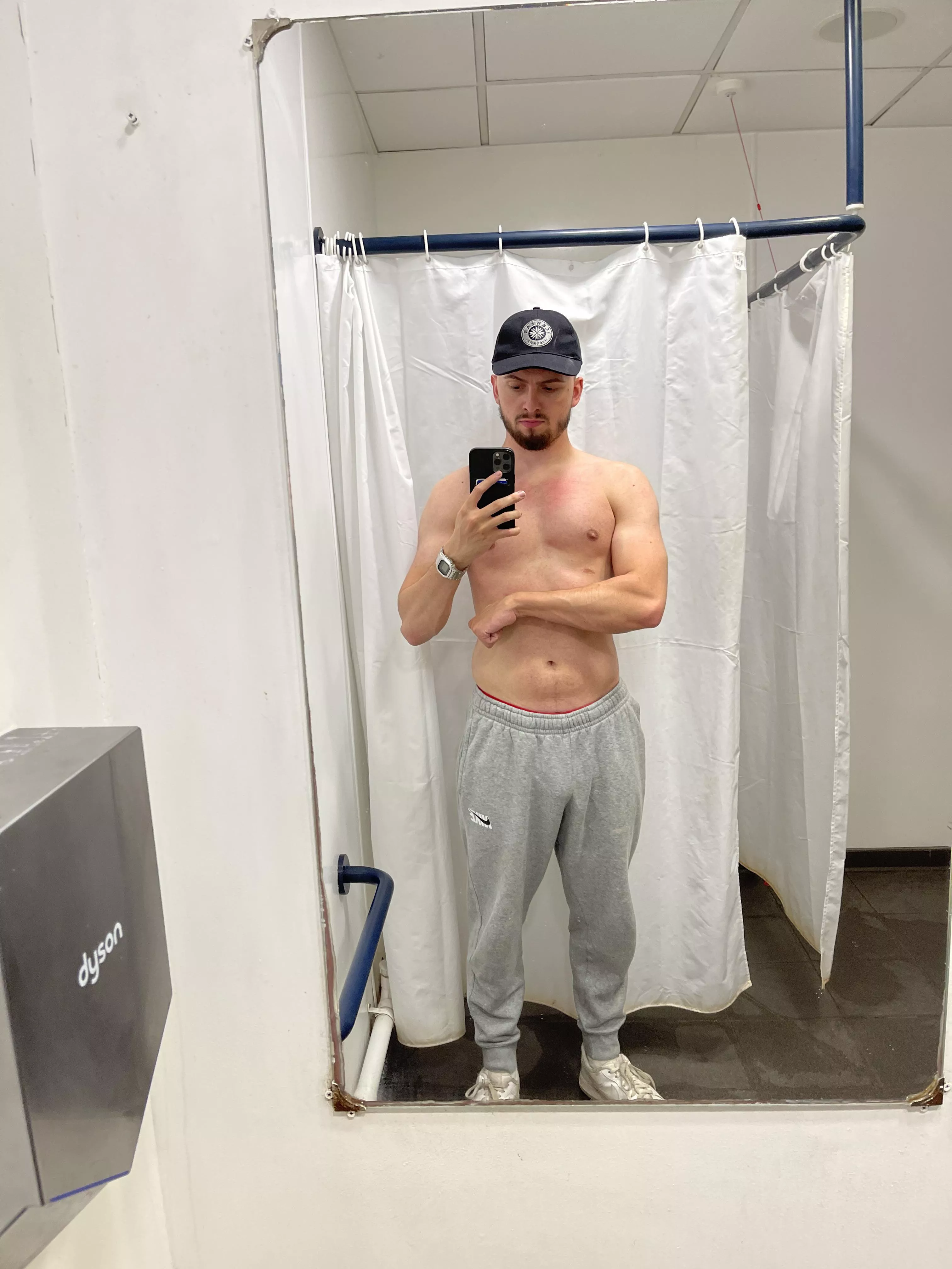 Another gym progress pic, managed to lose some fat / water weight!