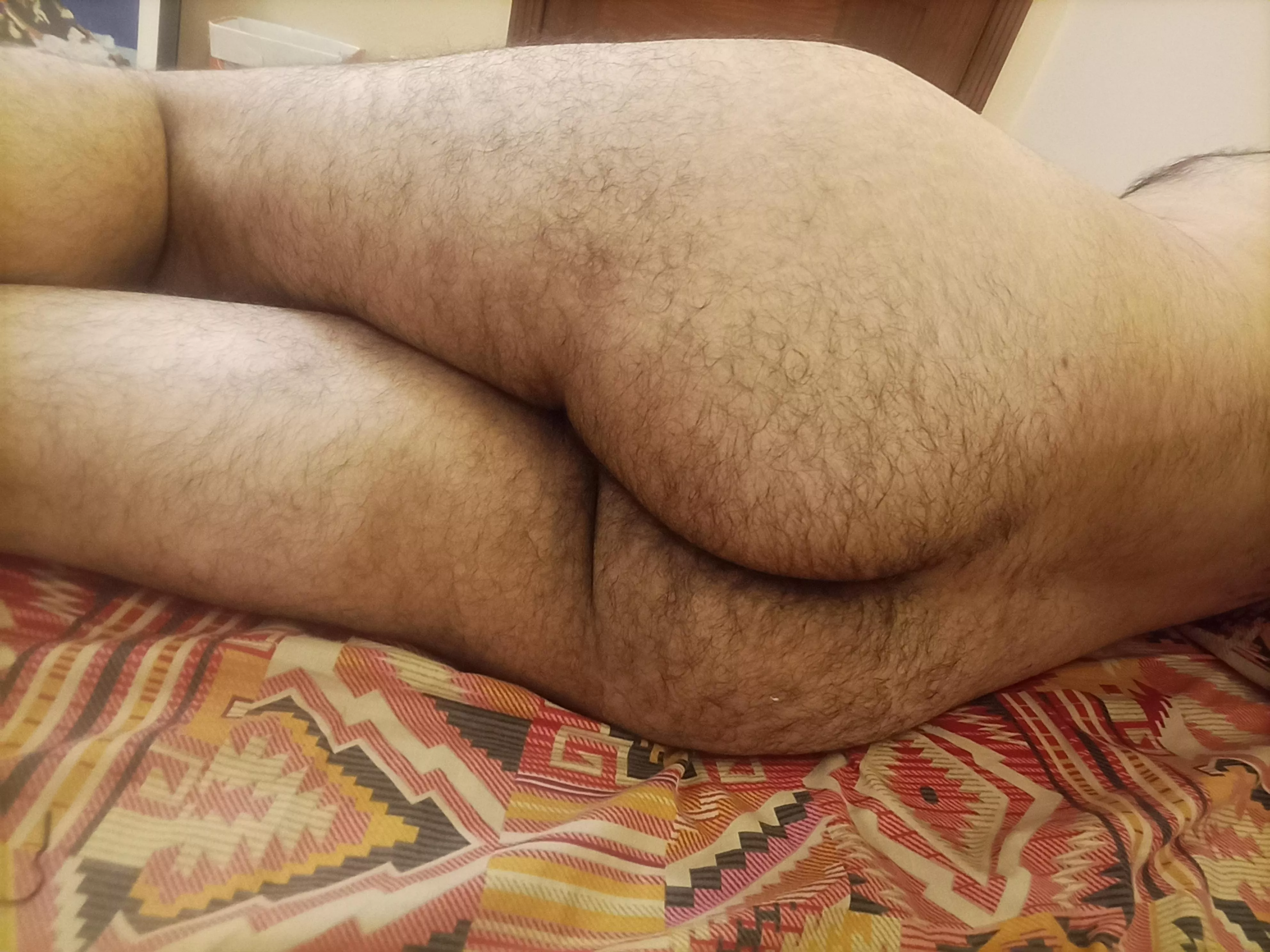 any ladies here that like men's asses? (dm open)