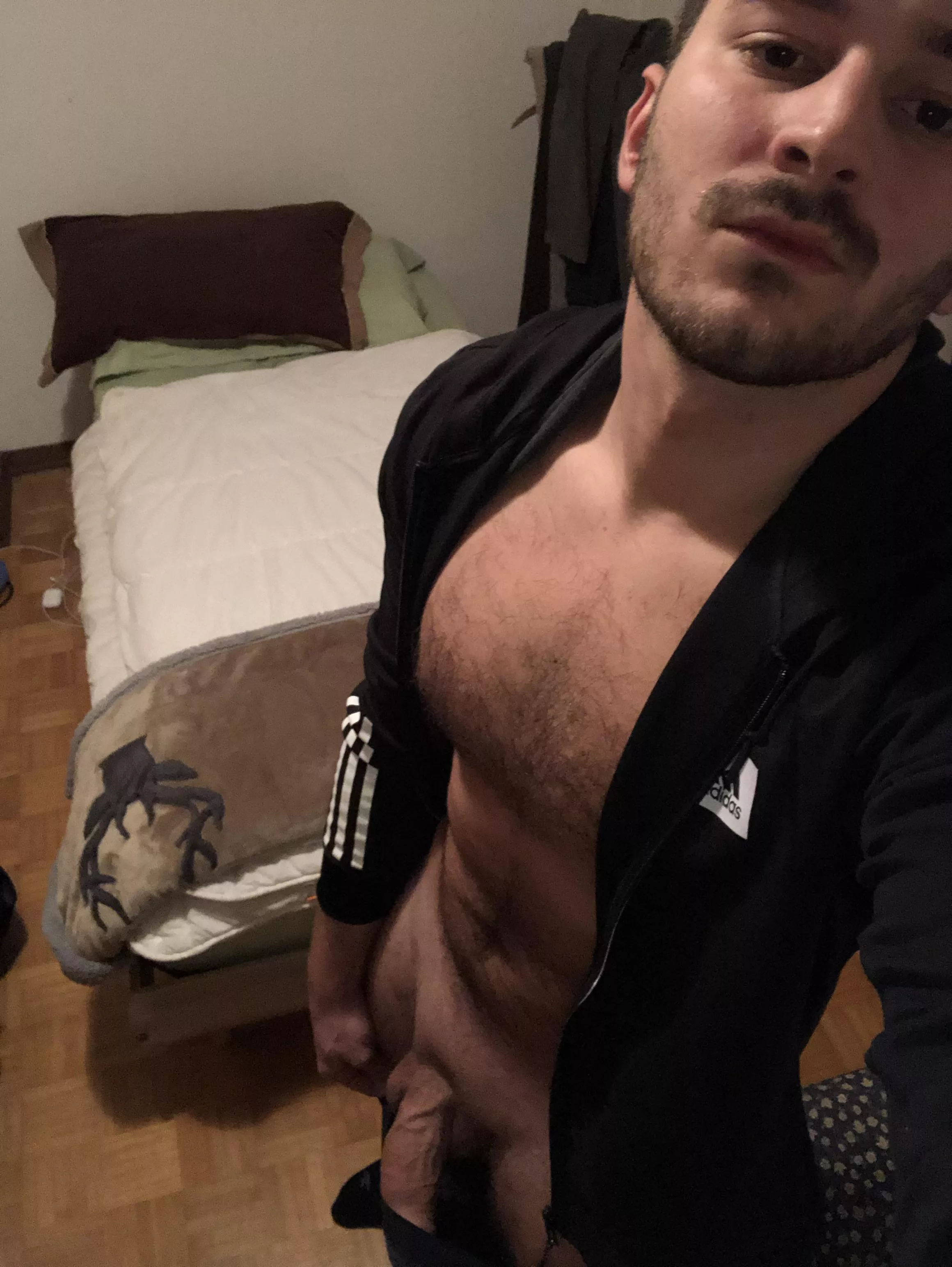 Any lovers of italian cock?!