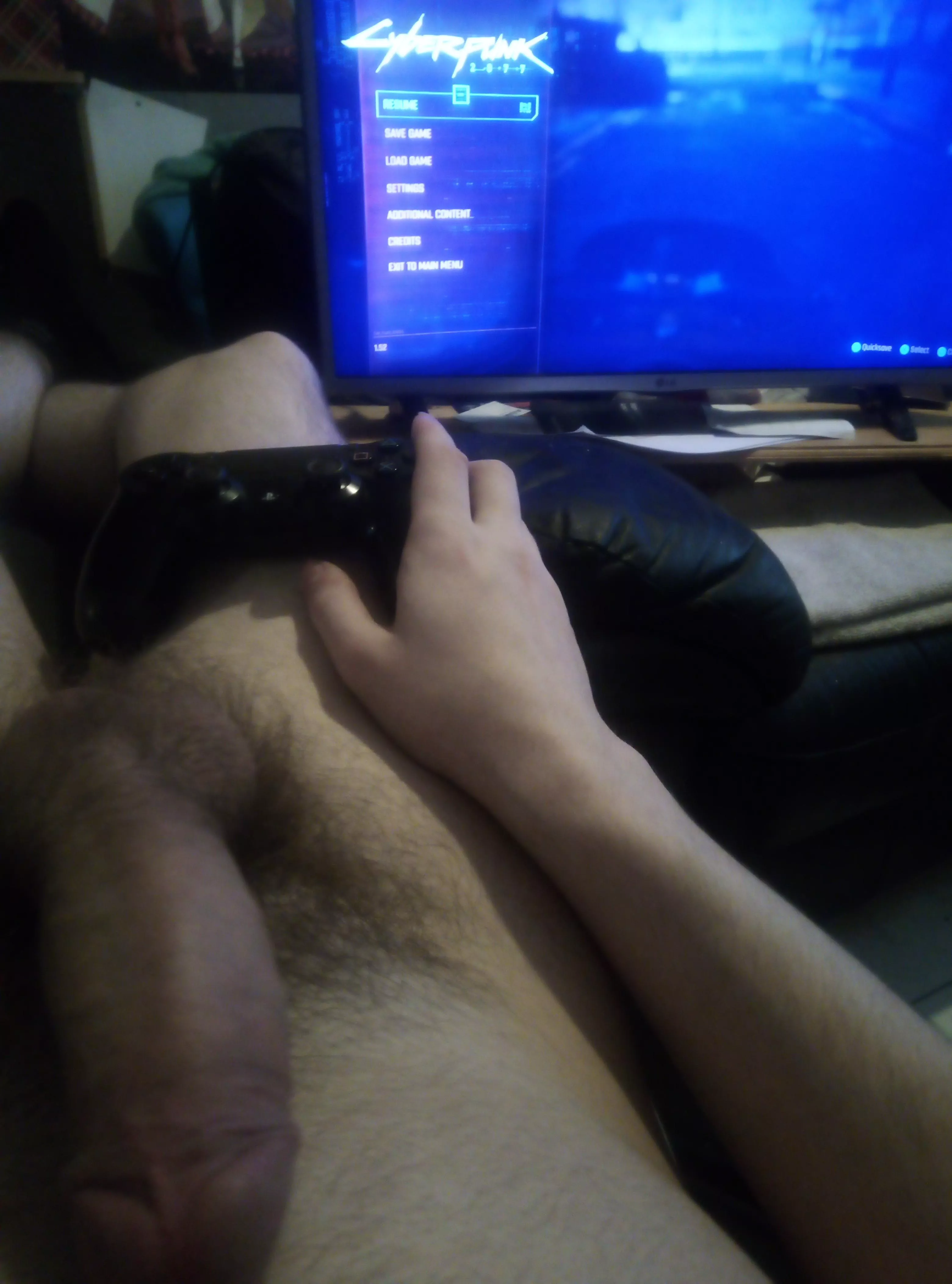 Anyone else like chilling while playing games naked(sorry for hair plan of trimming soon)