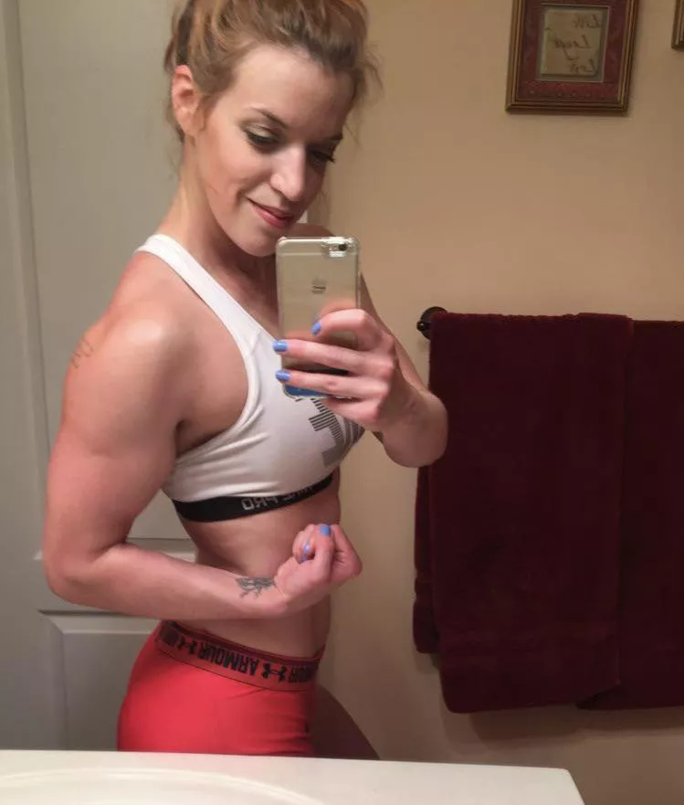 Anyone else love their delt dimples?