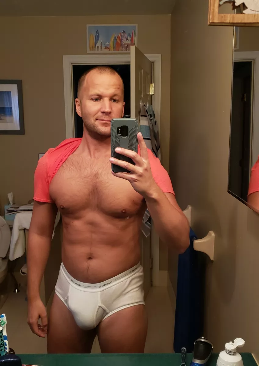 anyone ever see big, full balls in dad briefs [35]