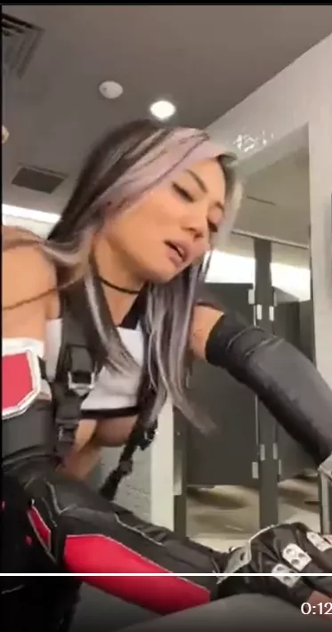 Anyone know the name of this Tifa Cosplayer?