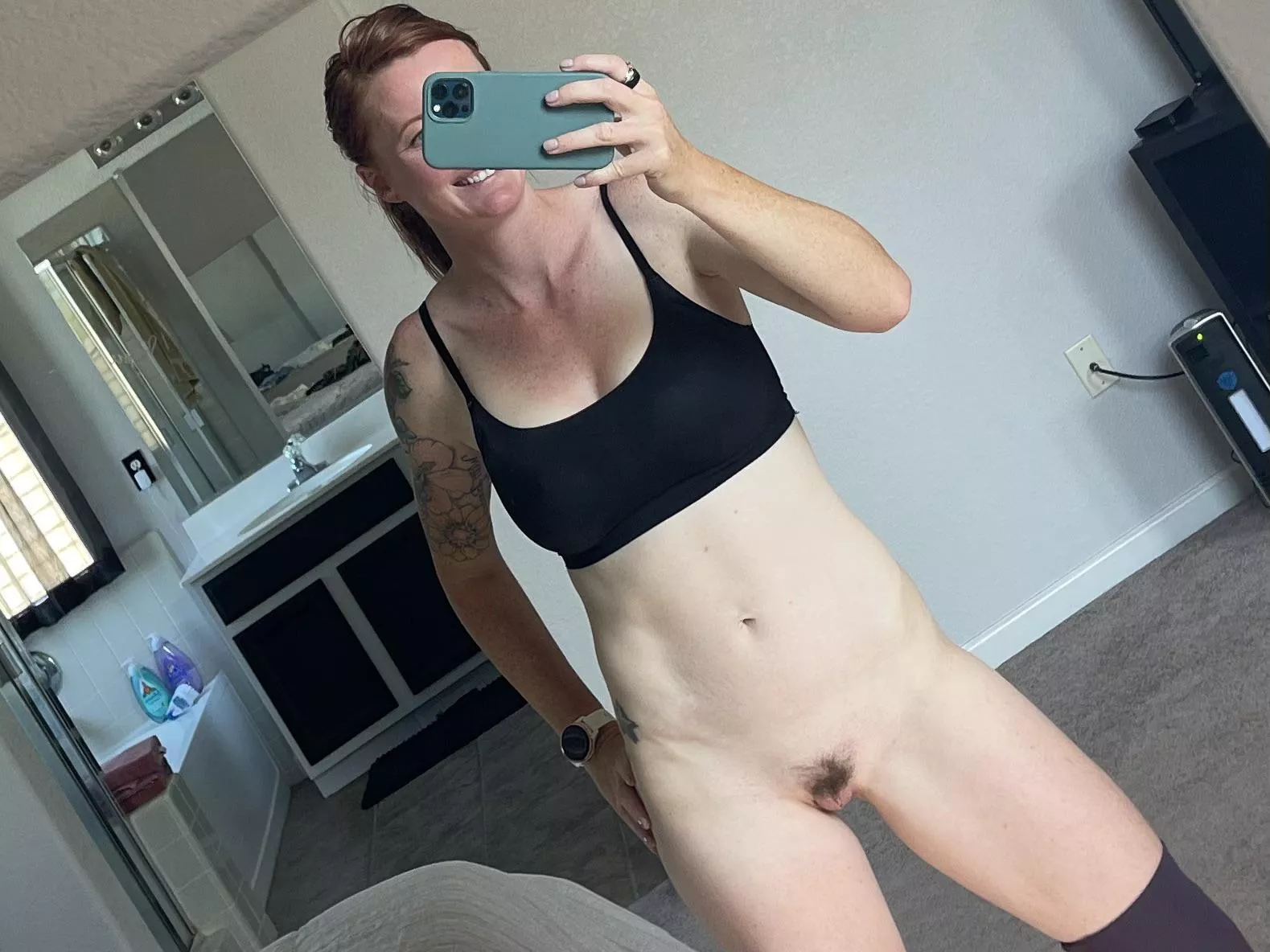 Anyone like fit Redhead MILFs? Follow me on my adventures.