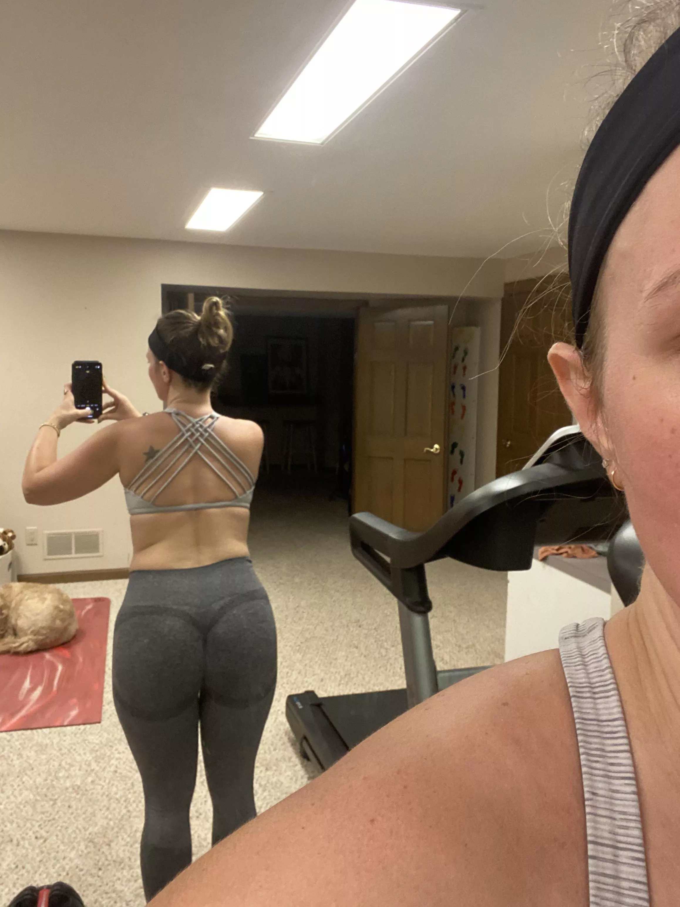 Anyone like my mom work out butt?