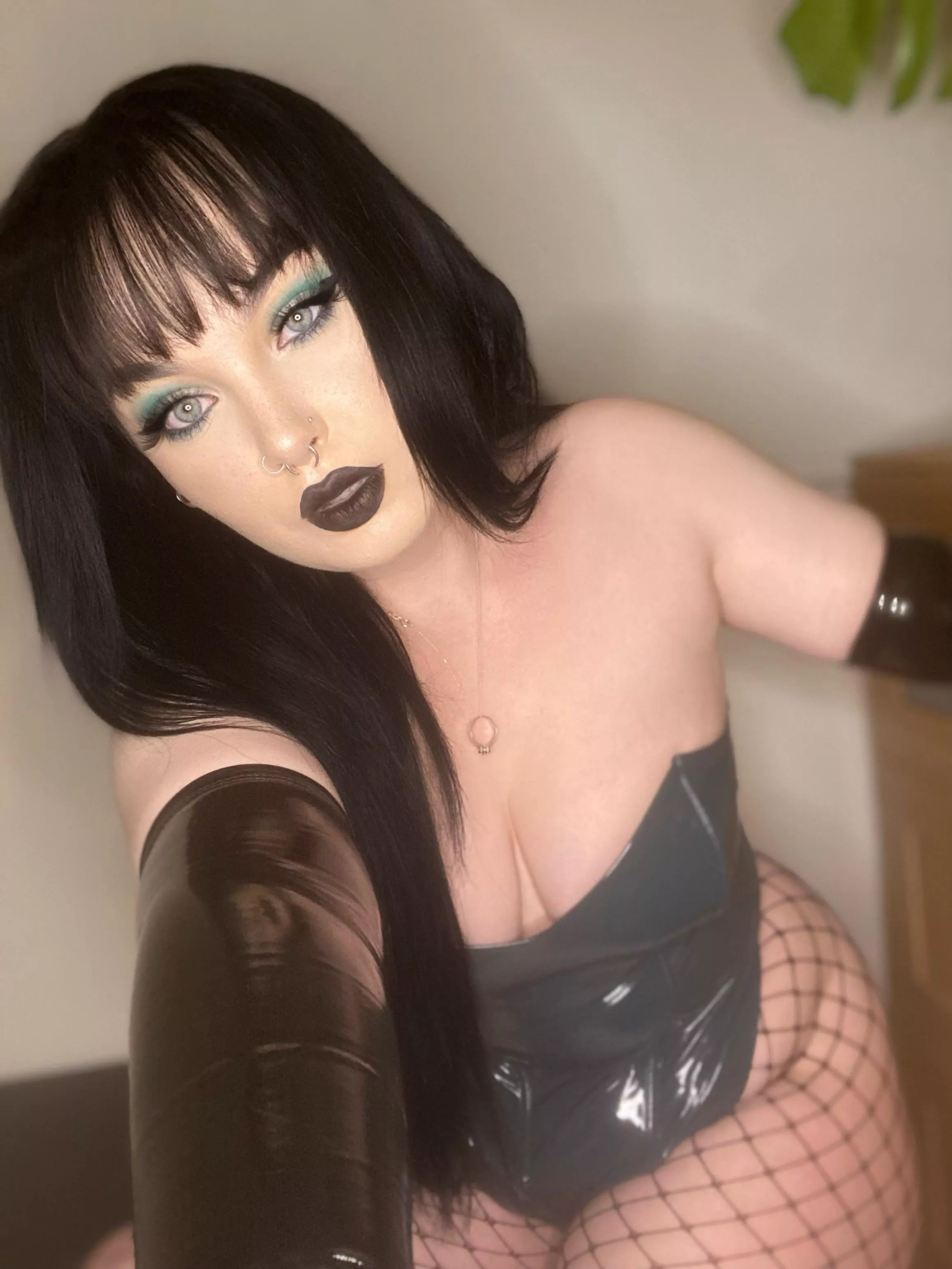 Anyone looking for a latex goth gf?