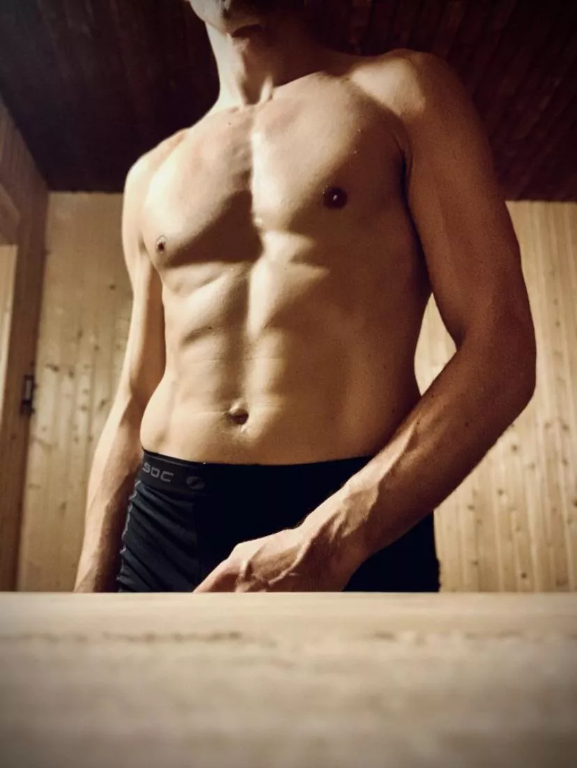 Anyone want to take a sauna after workout? (M)