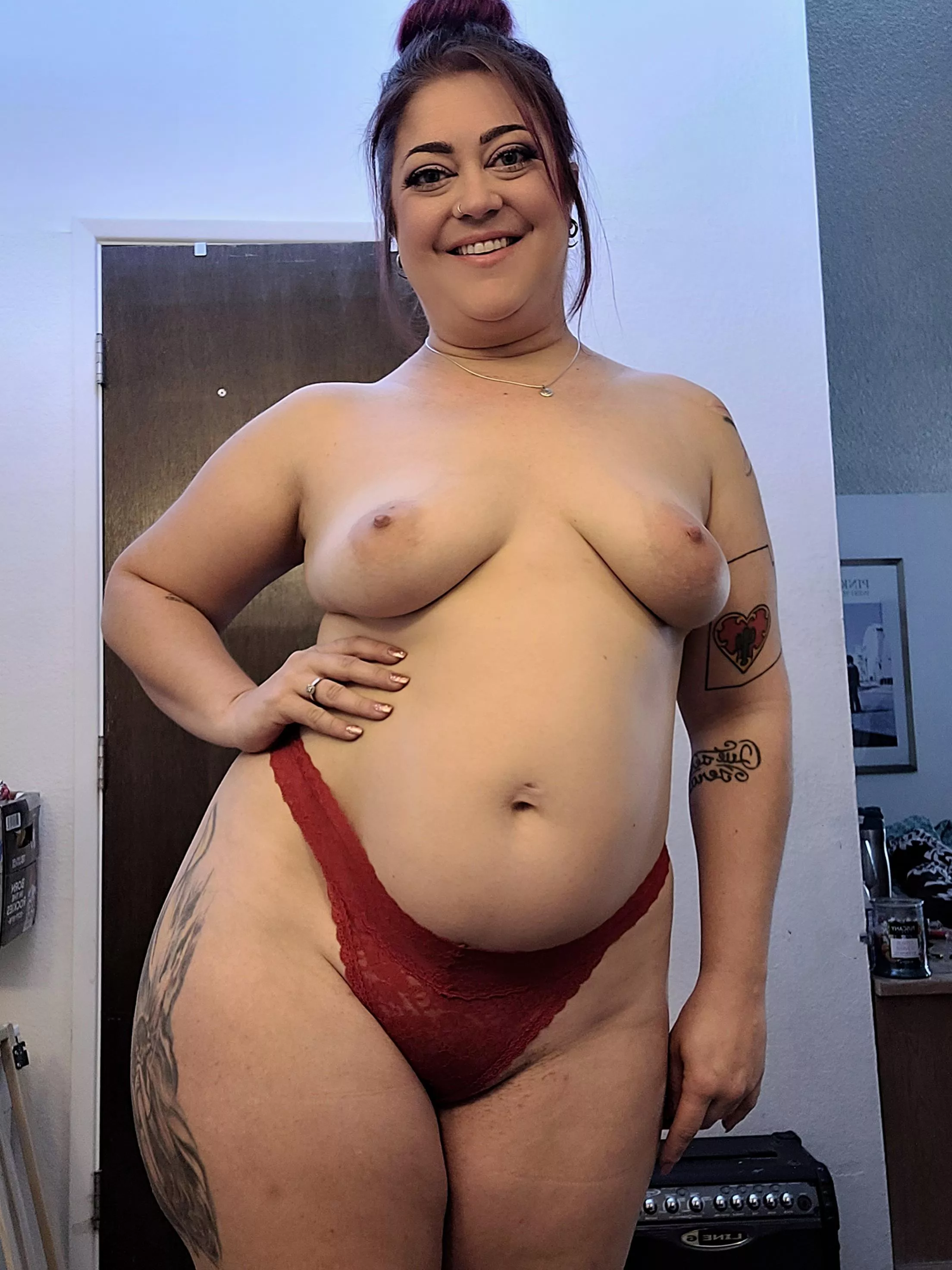 are chubby milfs welcome here?