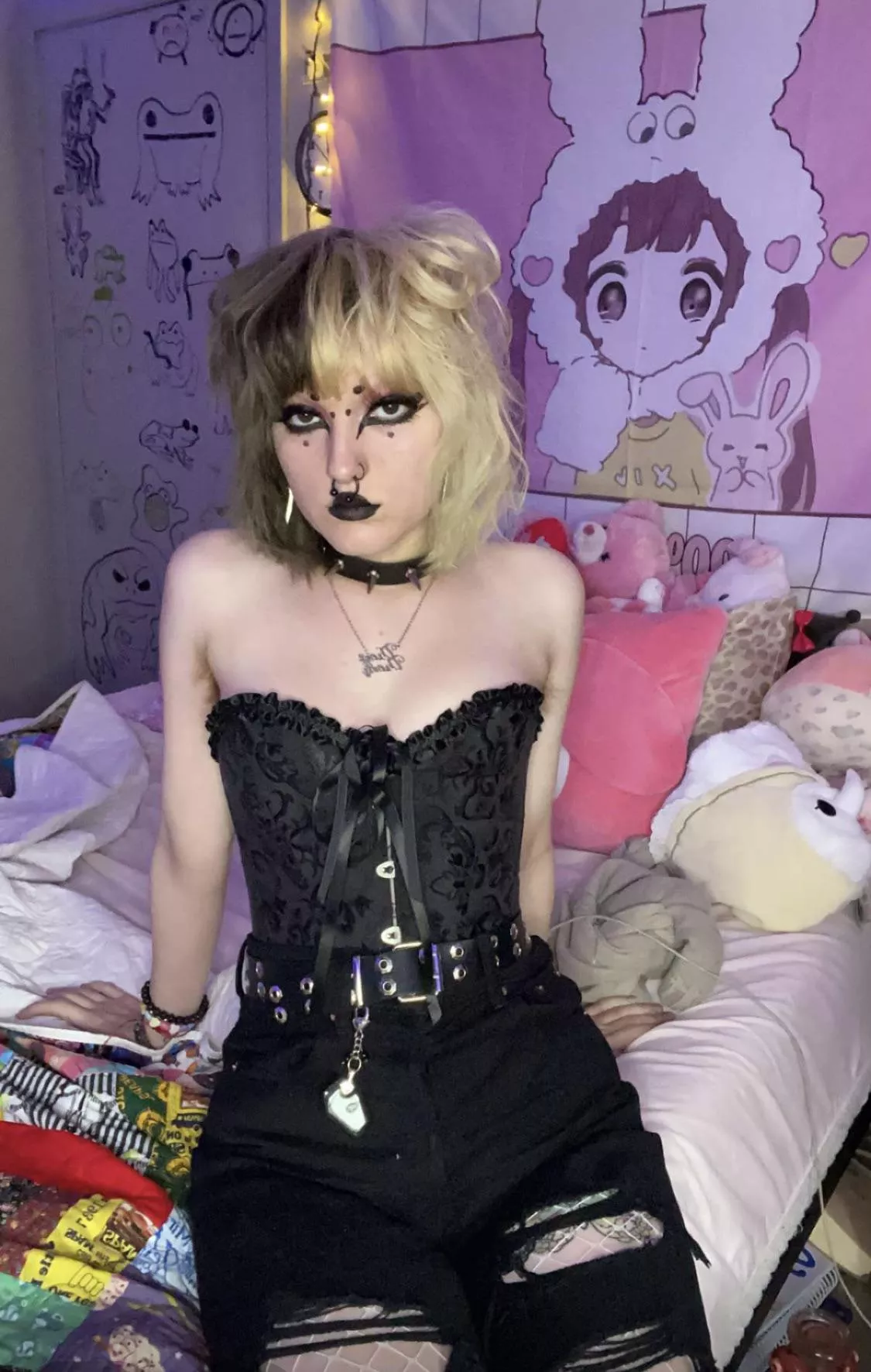 are you a fan of goth femboys?