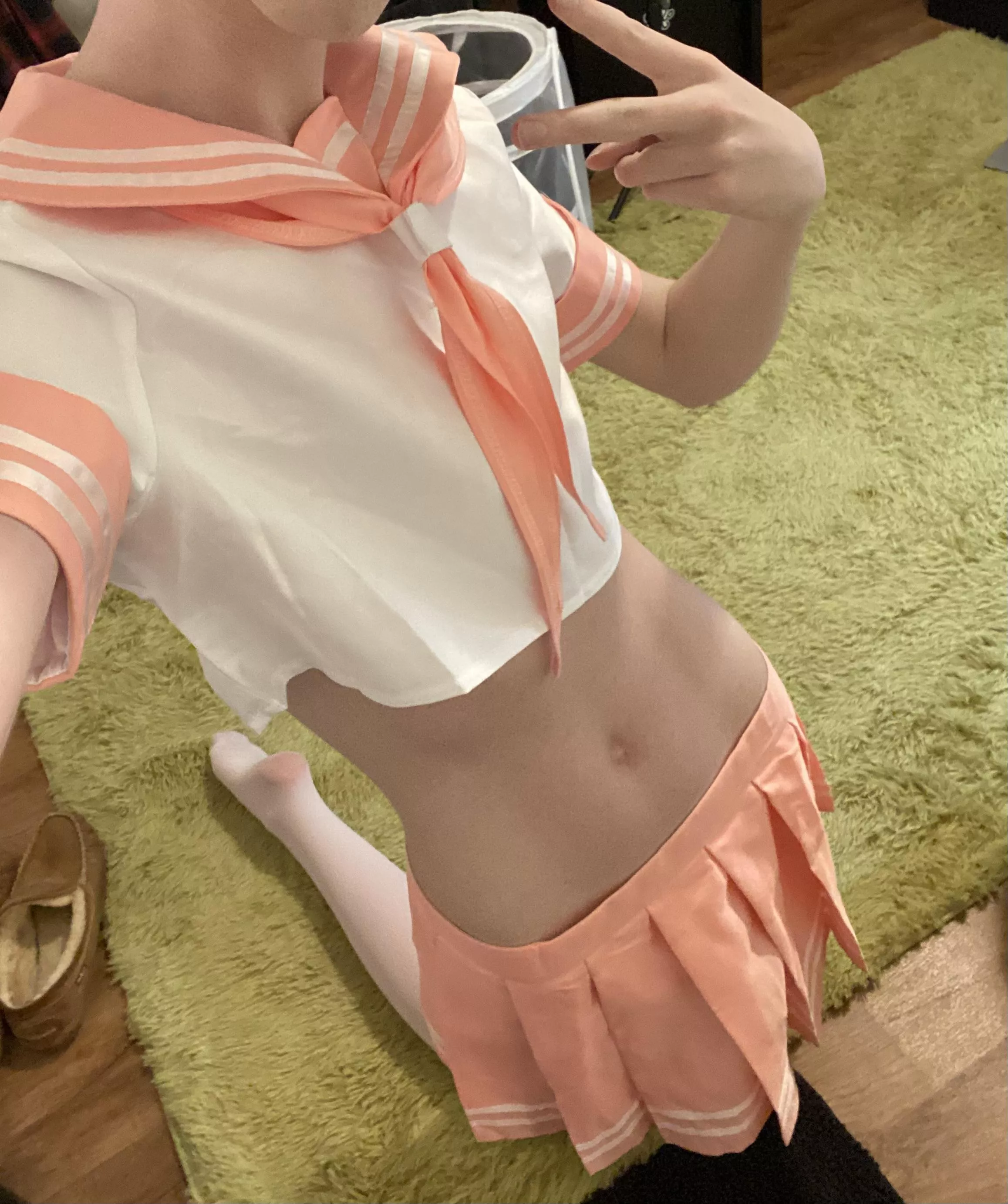 astolfo midriff ðŸ˜³