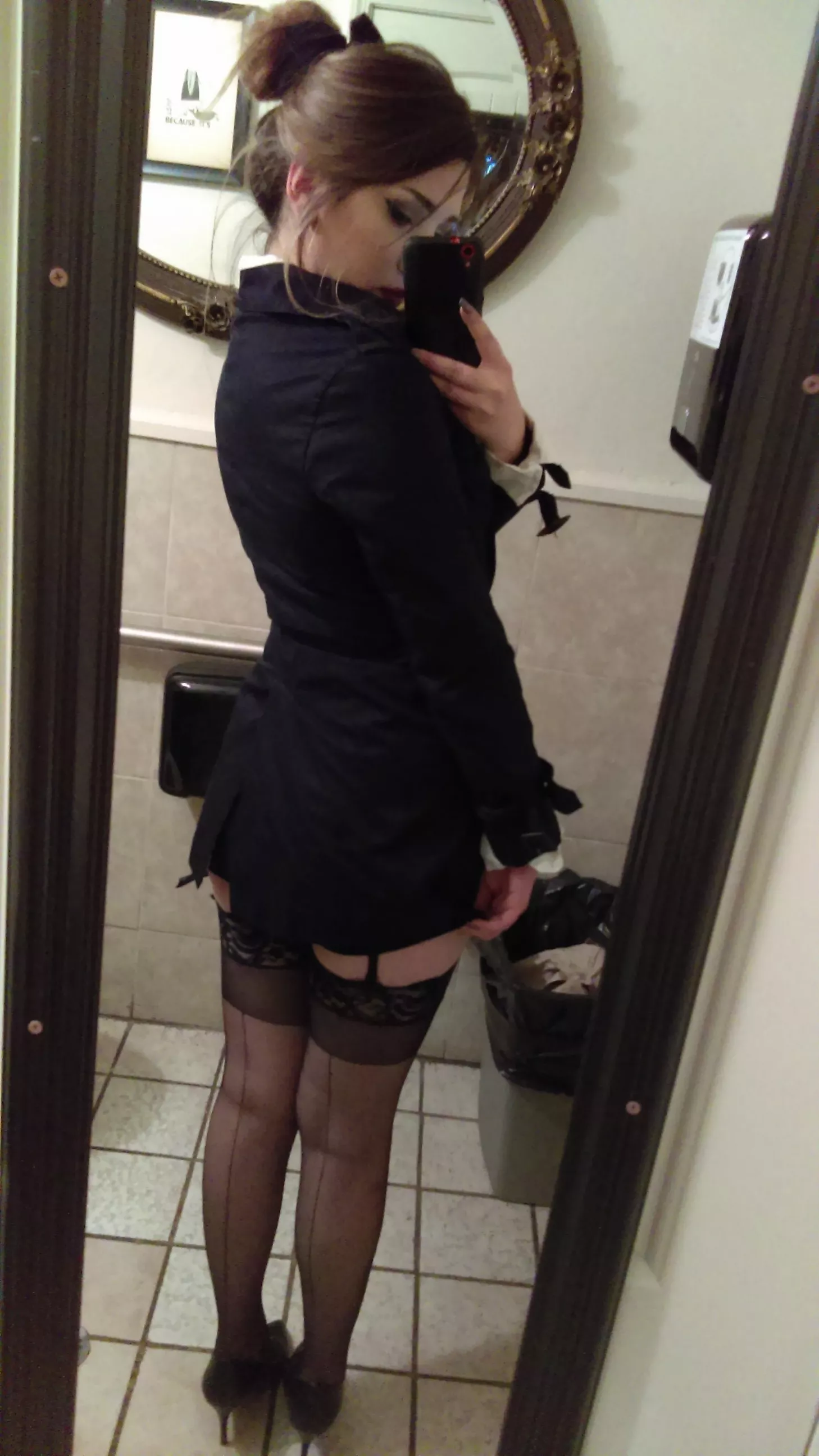 Bar outfit! [29f]