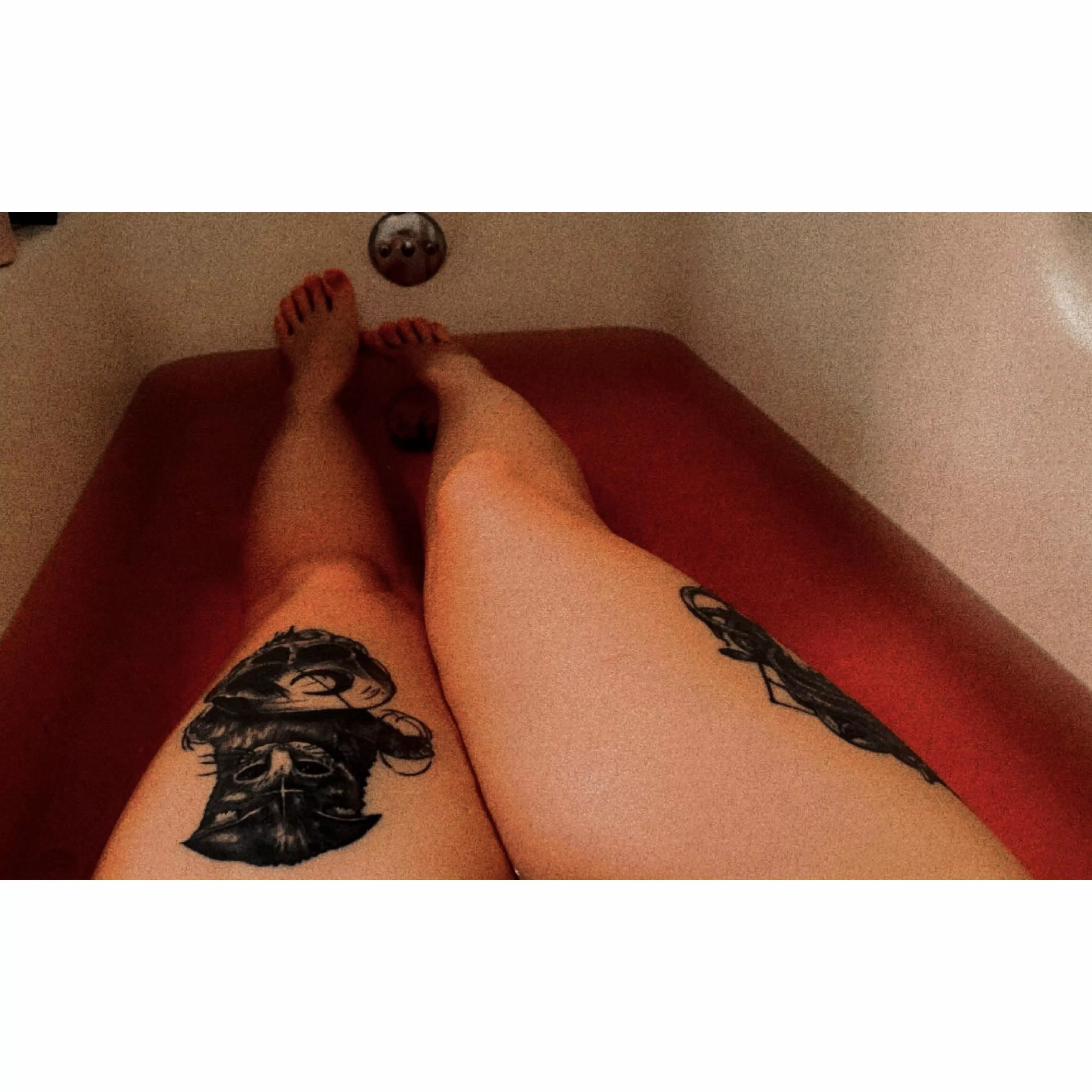 Bath time 🦇🚿 [F]