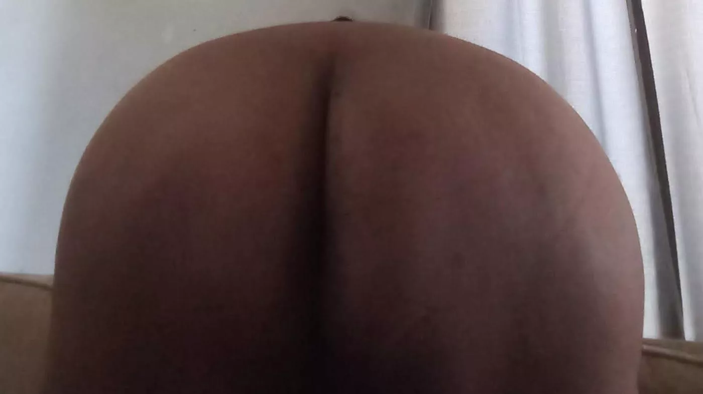 BBW milf bubble butt I love to have it worshipped cum for me to make me a happy milf