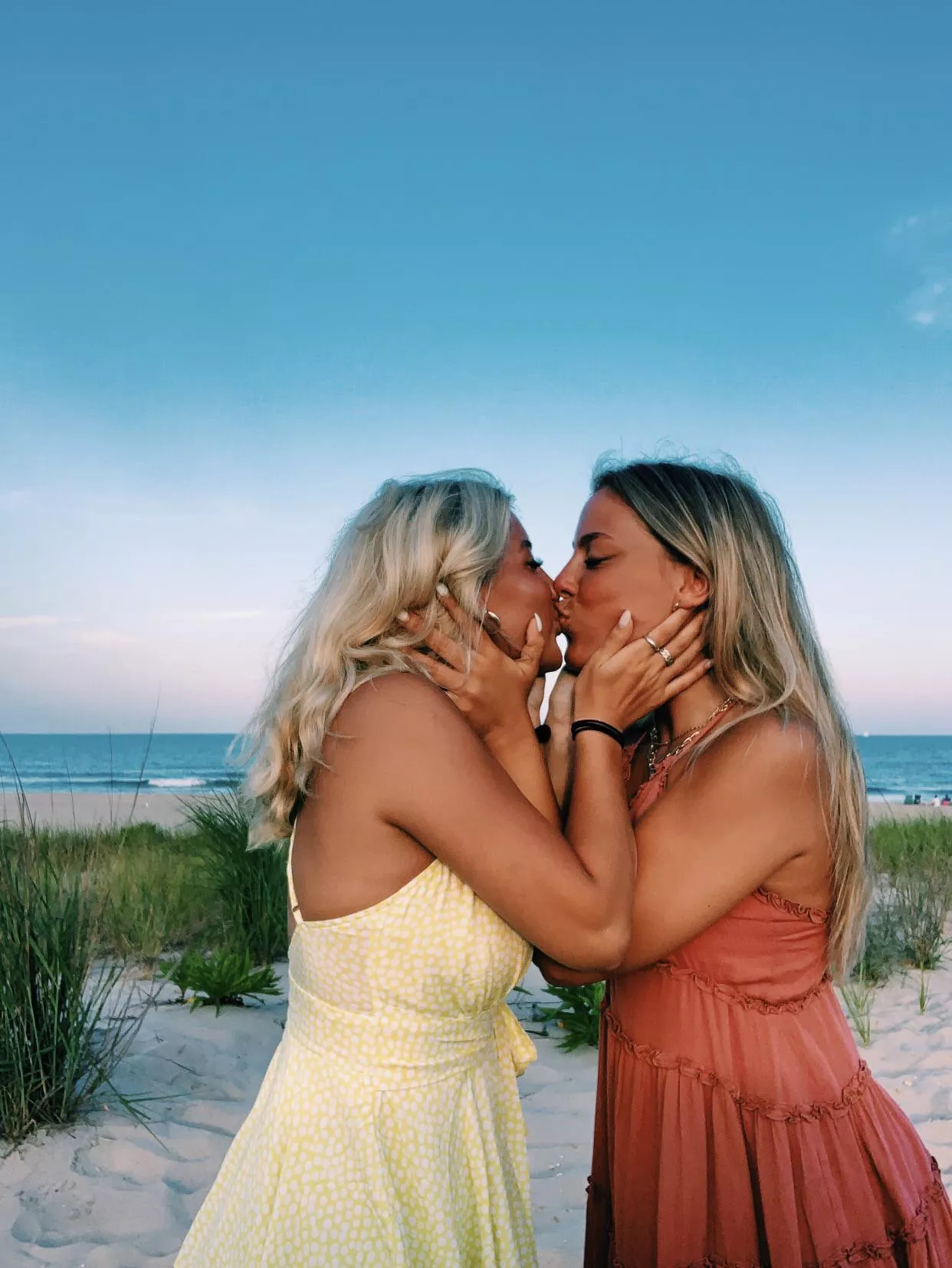 Beach kiss