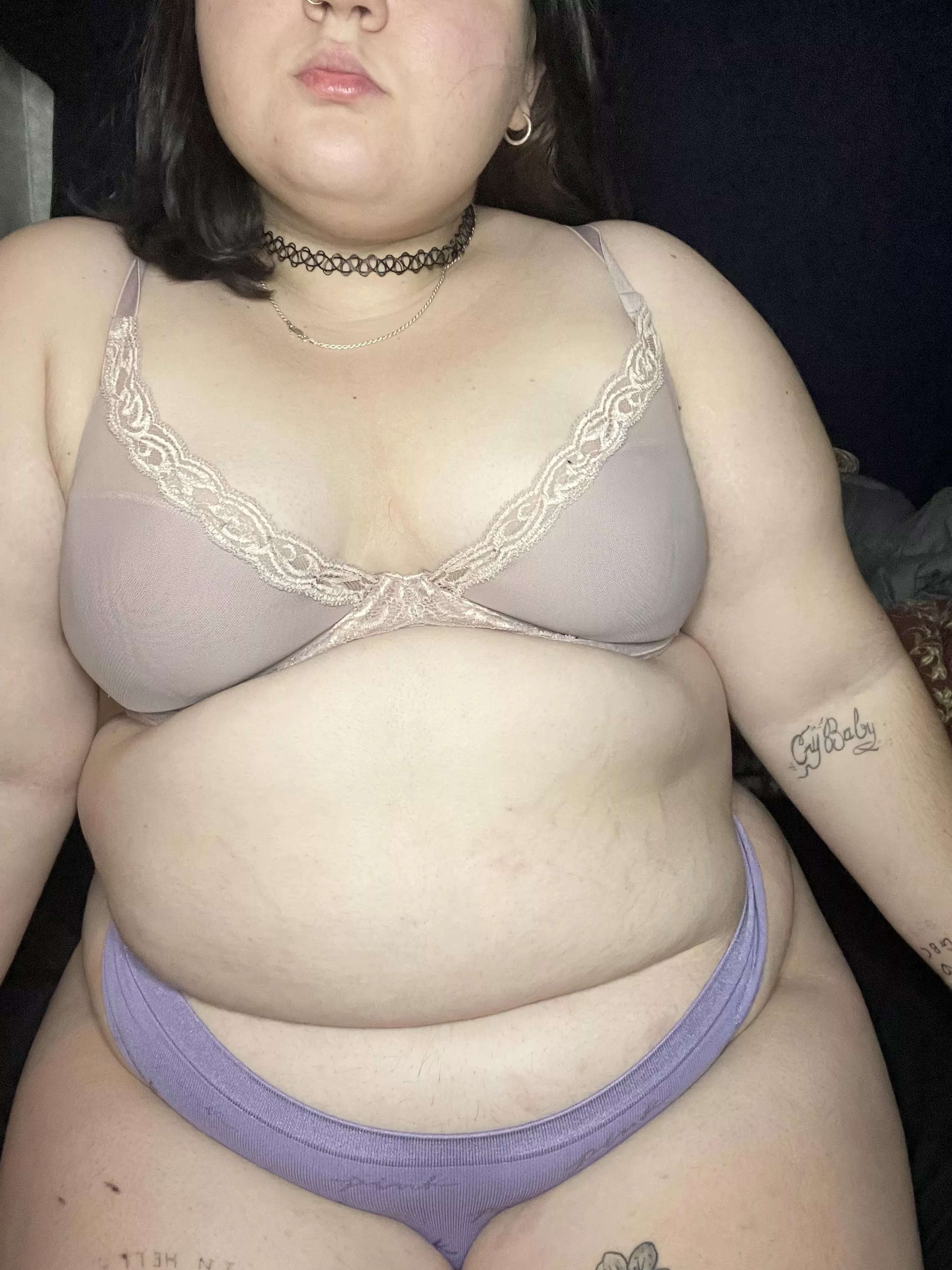 Beautiful soft and squishy bbw 🥰 im 18