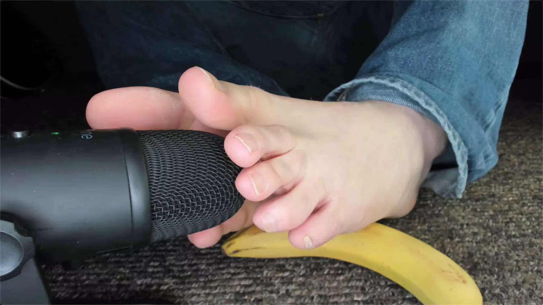 Because.... Banana! Repost from /r/ToeTrance