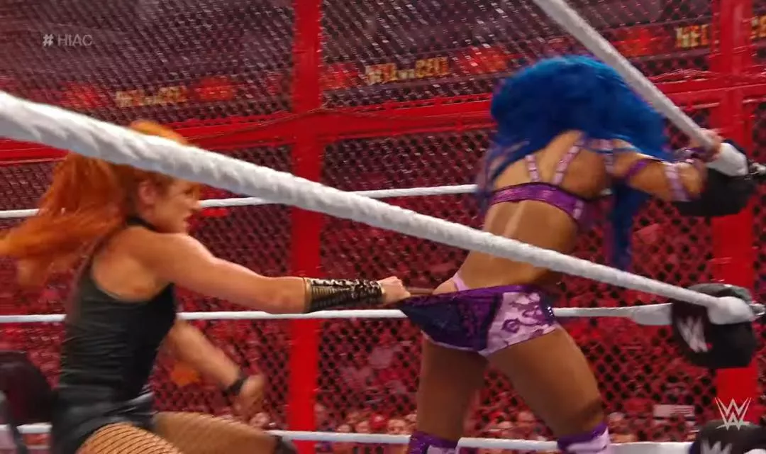 Becky wants Sasha's butt