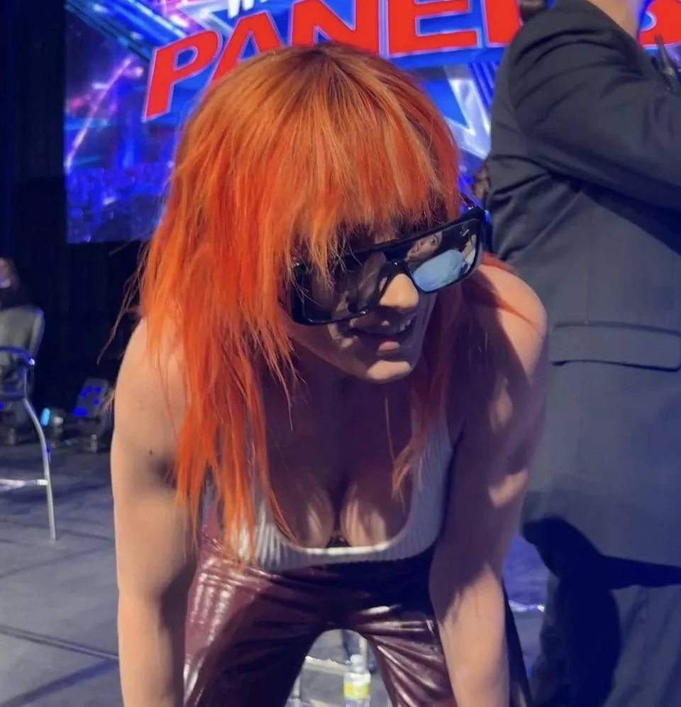 Beckyâ€™s MILF tits ðŸ¤¤