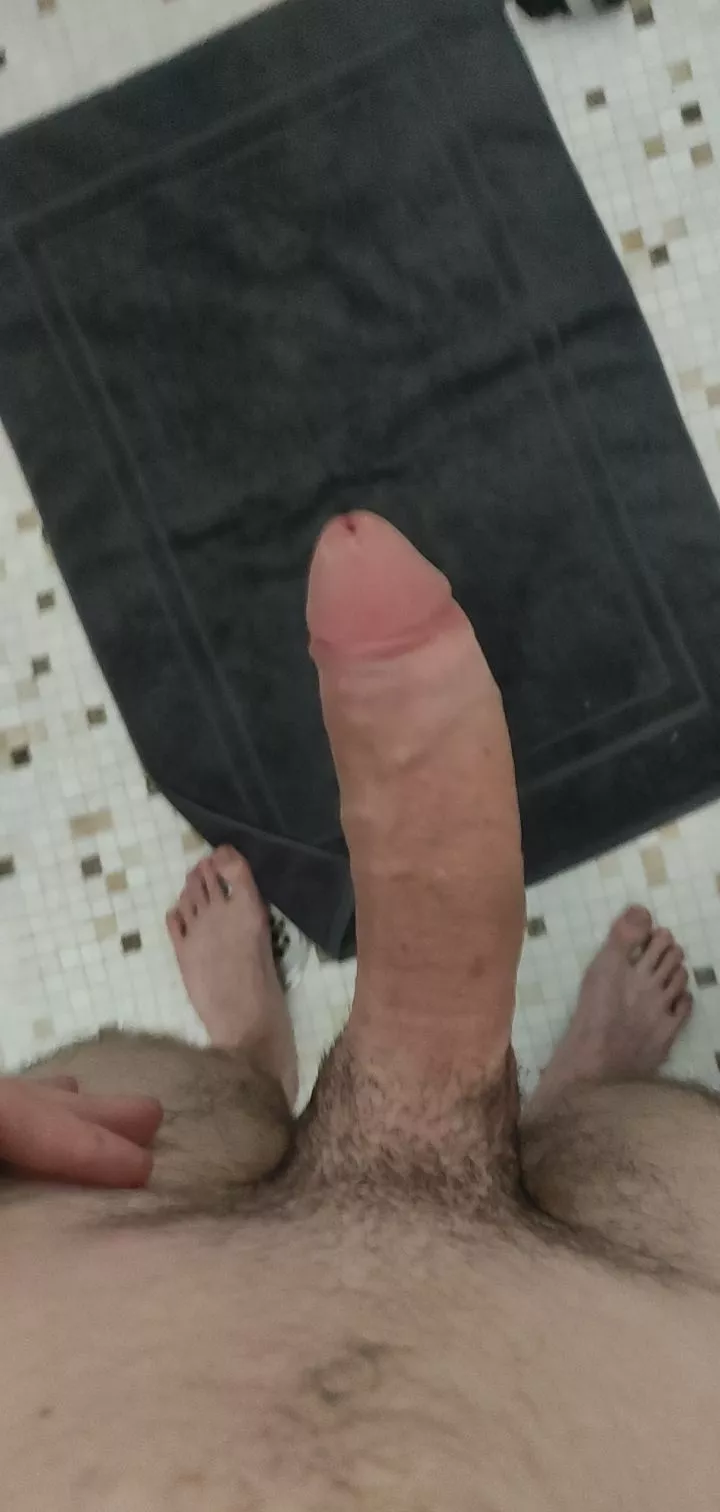 Been talking to a wife all night, she has an early morning tomorrow, any other F want to have some fun?