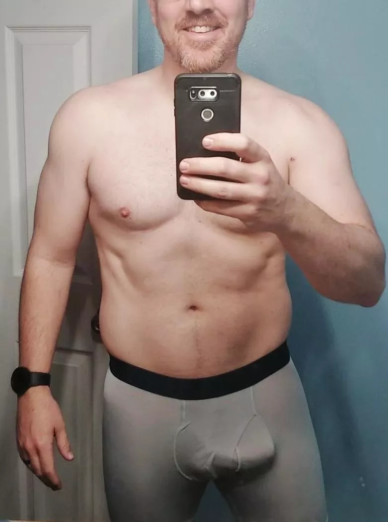 Been working like crazy since Jan to shed this dad bod! [39]