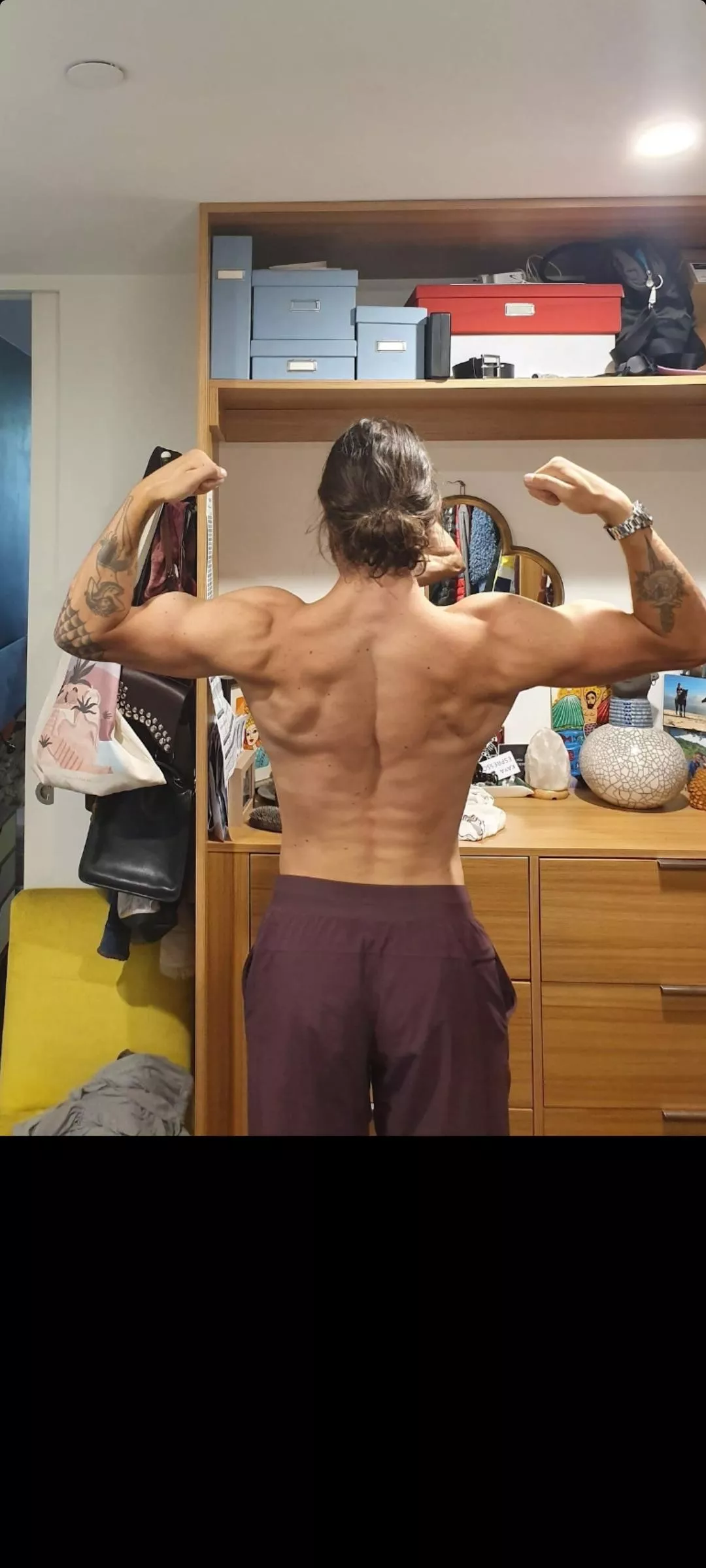 Big back, big...... 25(M) (OC)