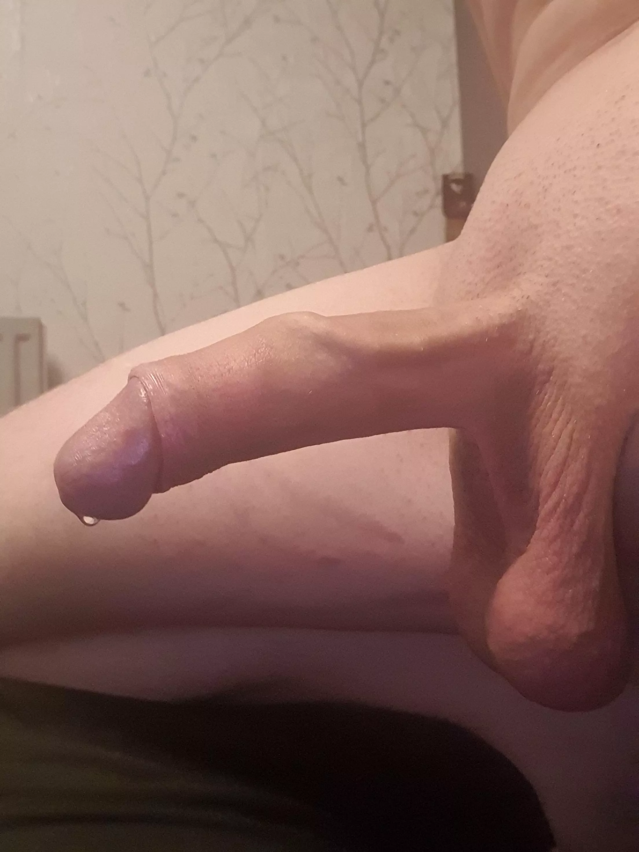 Big bulgy vein and yes I do cum hard~