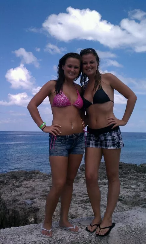 Bikini Hotties