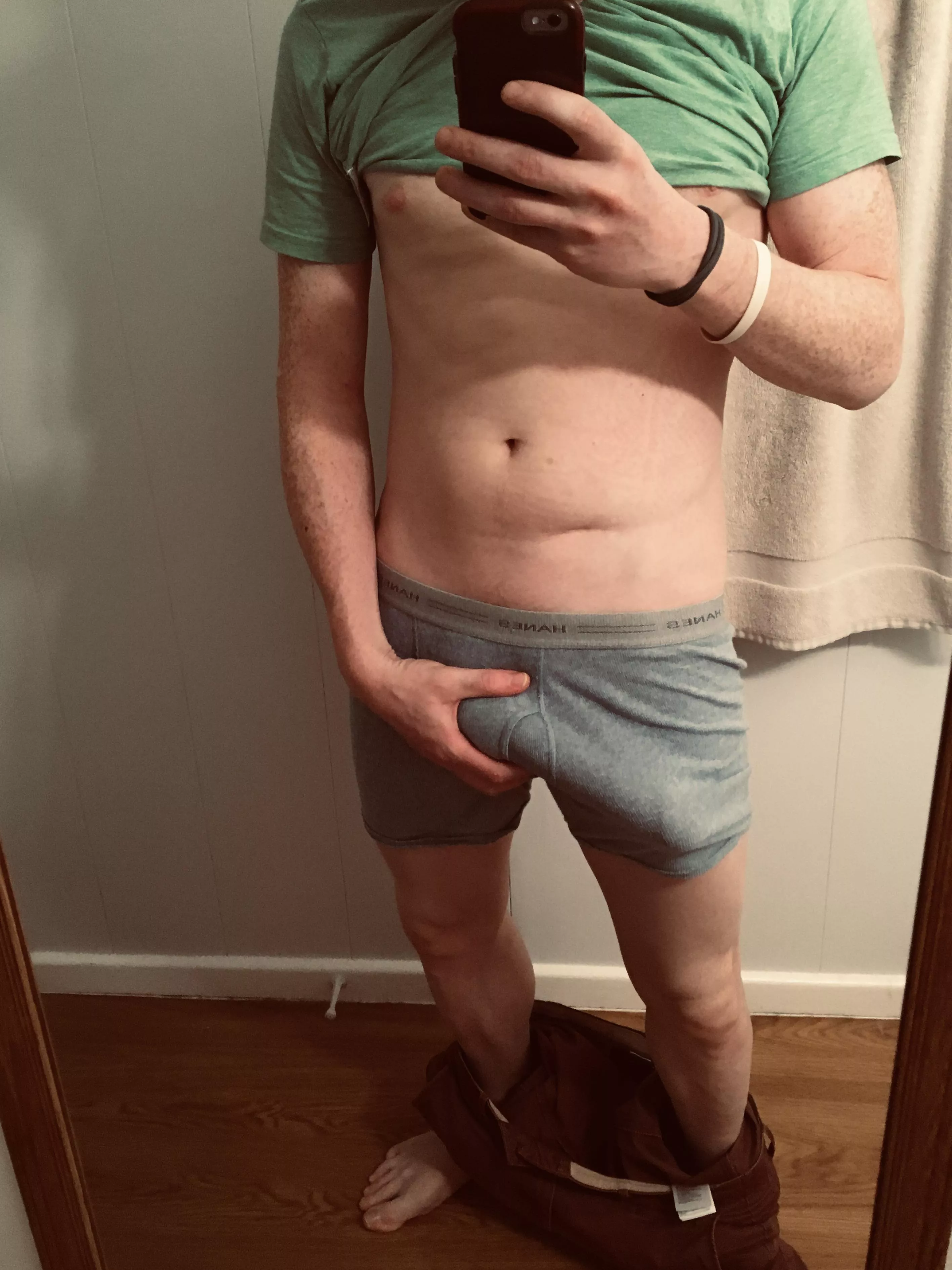 Bite my bulge thru my shorts.