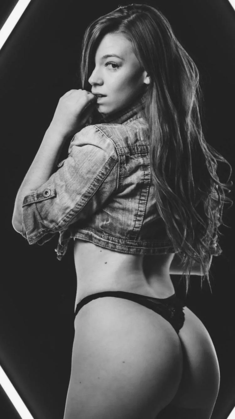 Black and White and still sexy as hell. The lovely Megan Deluca.