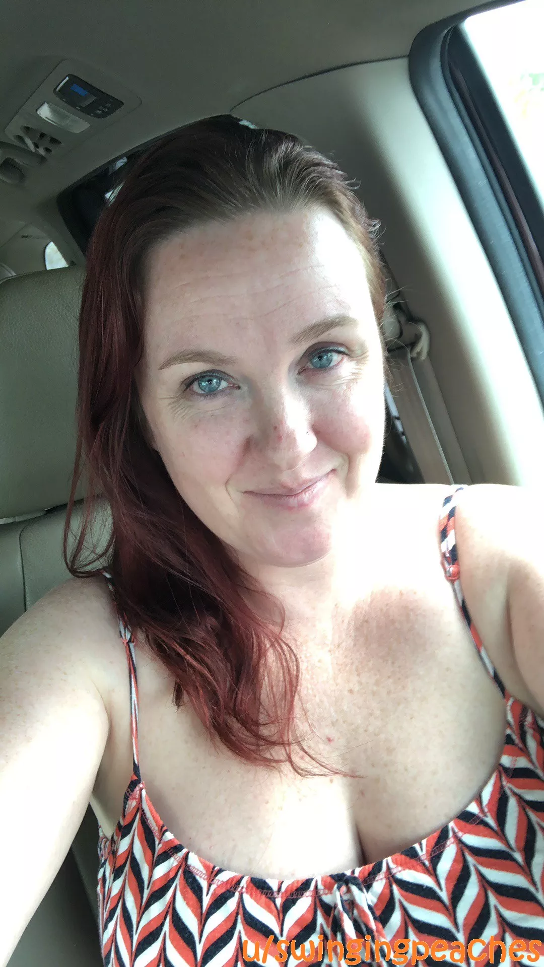 Blue Eyed 40 year old mom. Still got it?[image]