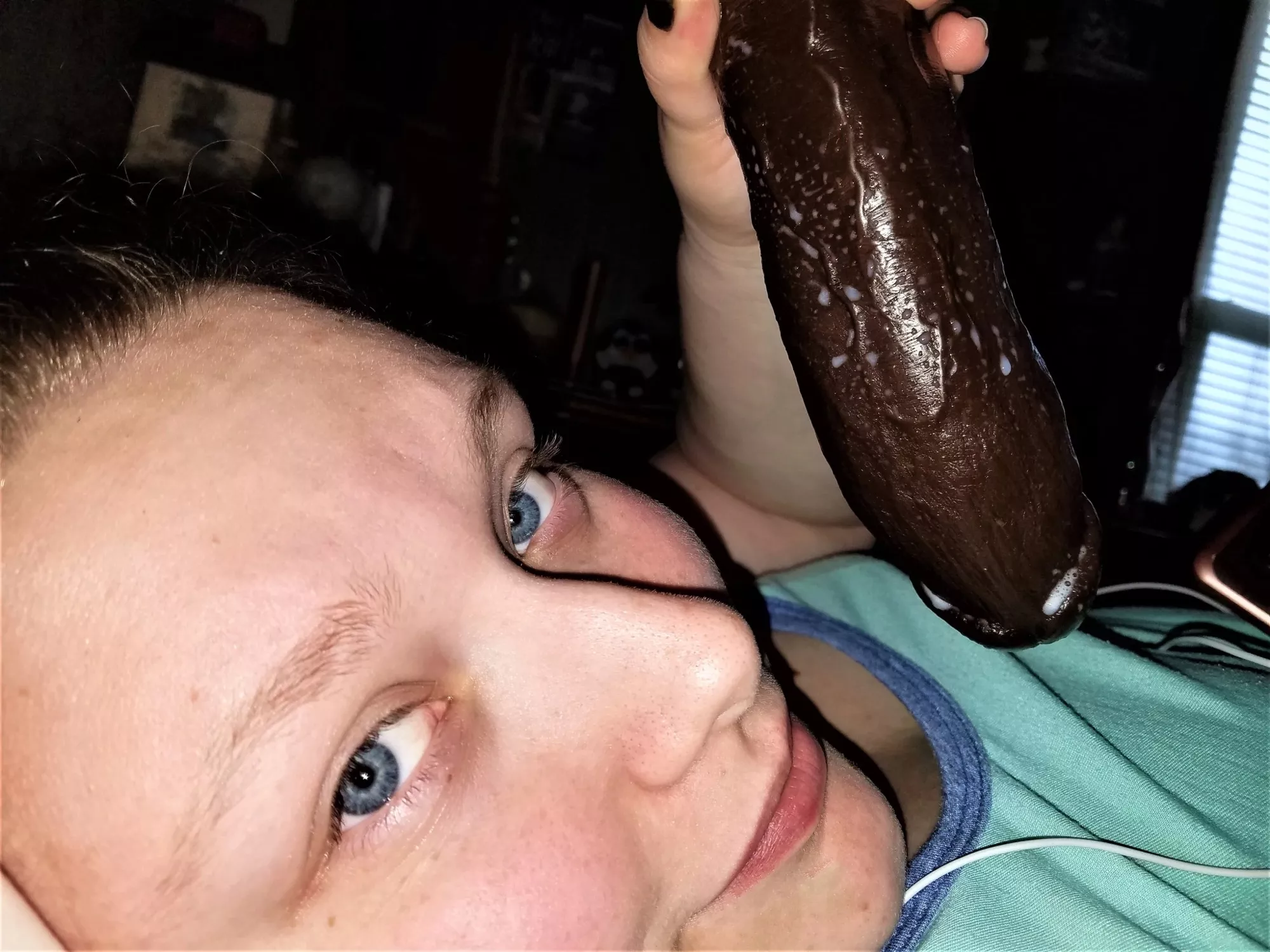 Boyfriend bought me a BBC dildo: here’s my pussy juices on it