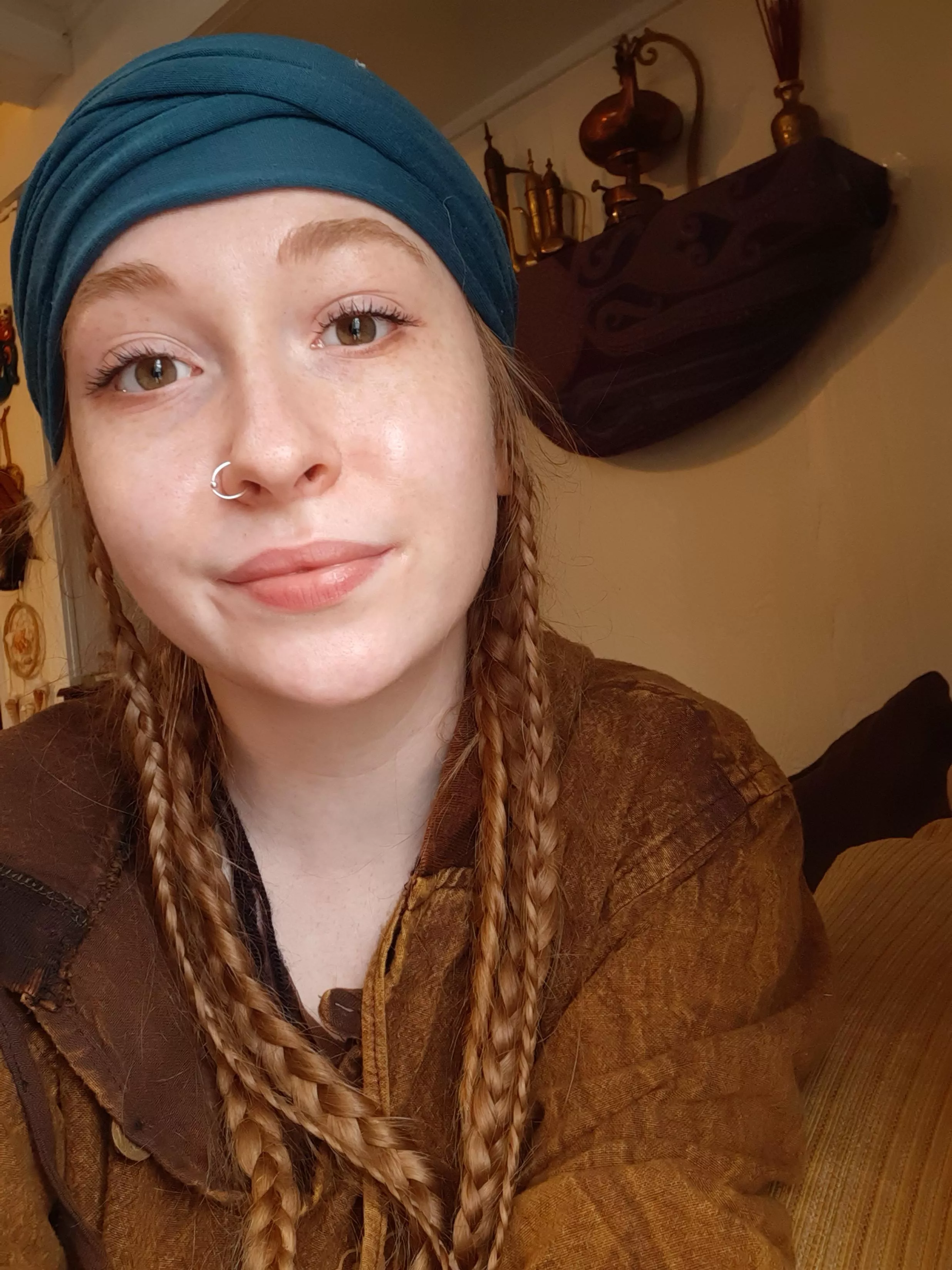 Braids and freckles? My DMs are open and there's more in my profile!💛