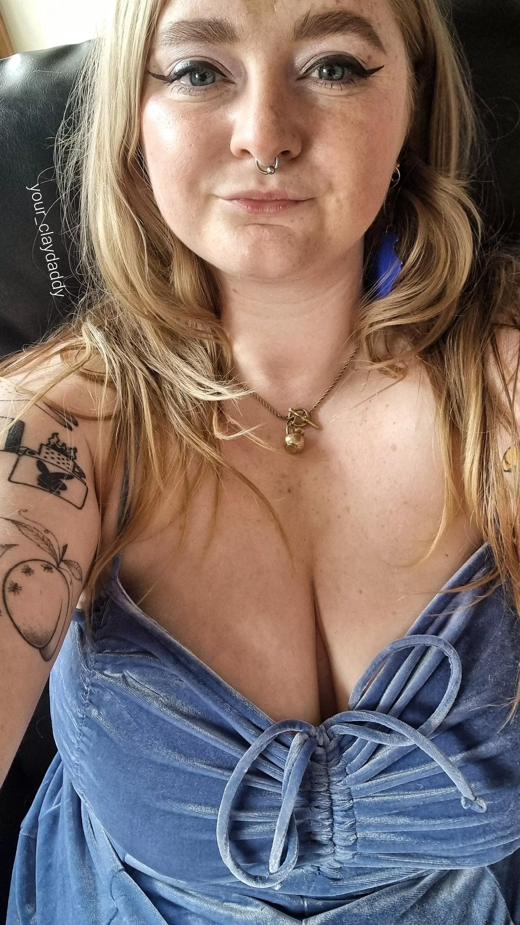 braless again in my summer dress ðŸ˜‹ I love the freedom, and the cleavage!