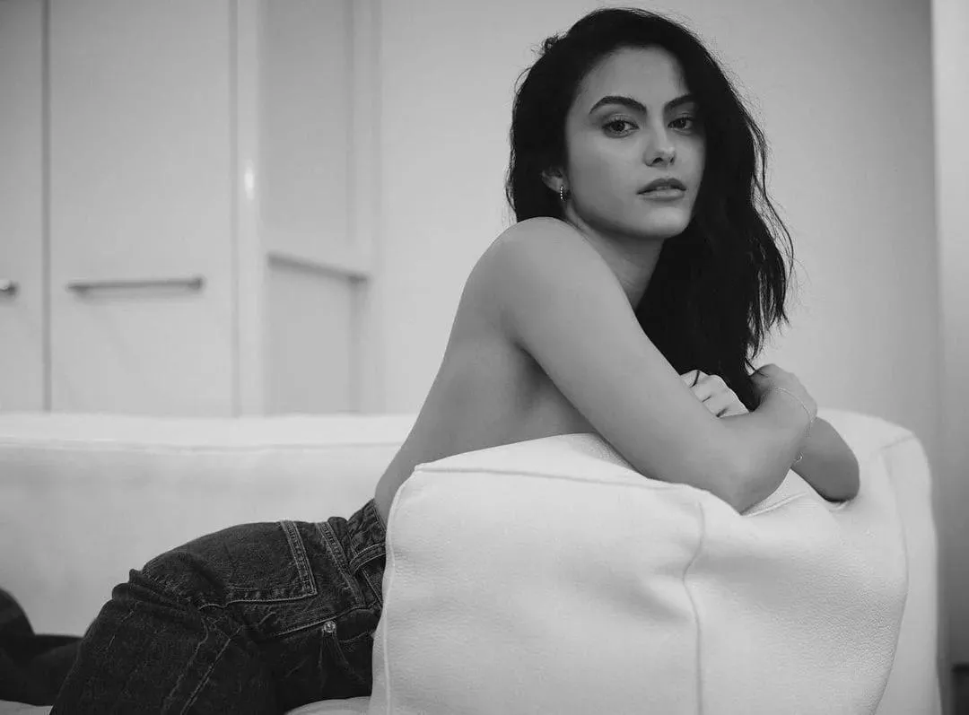 Camila Mendes