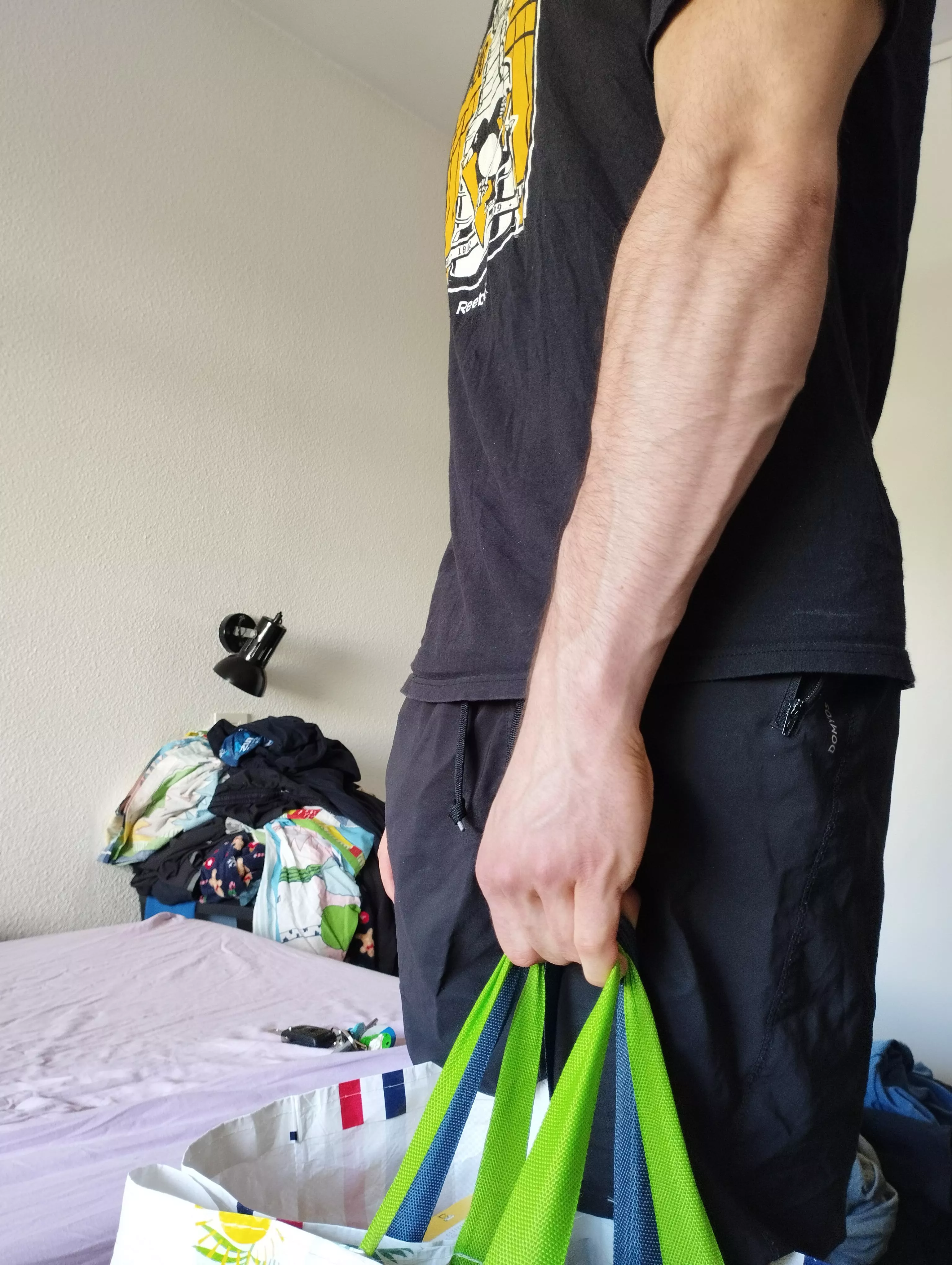 Can I hold your groceries?