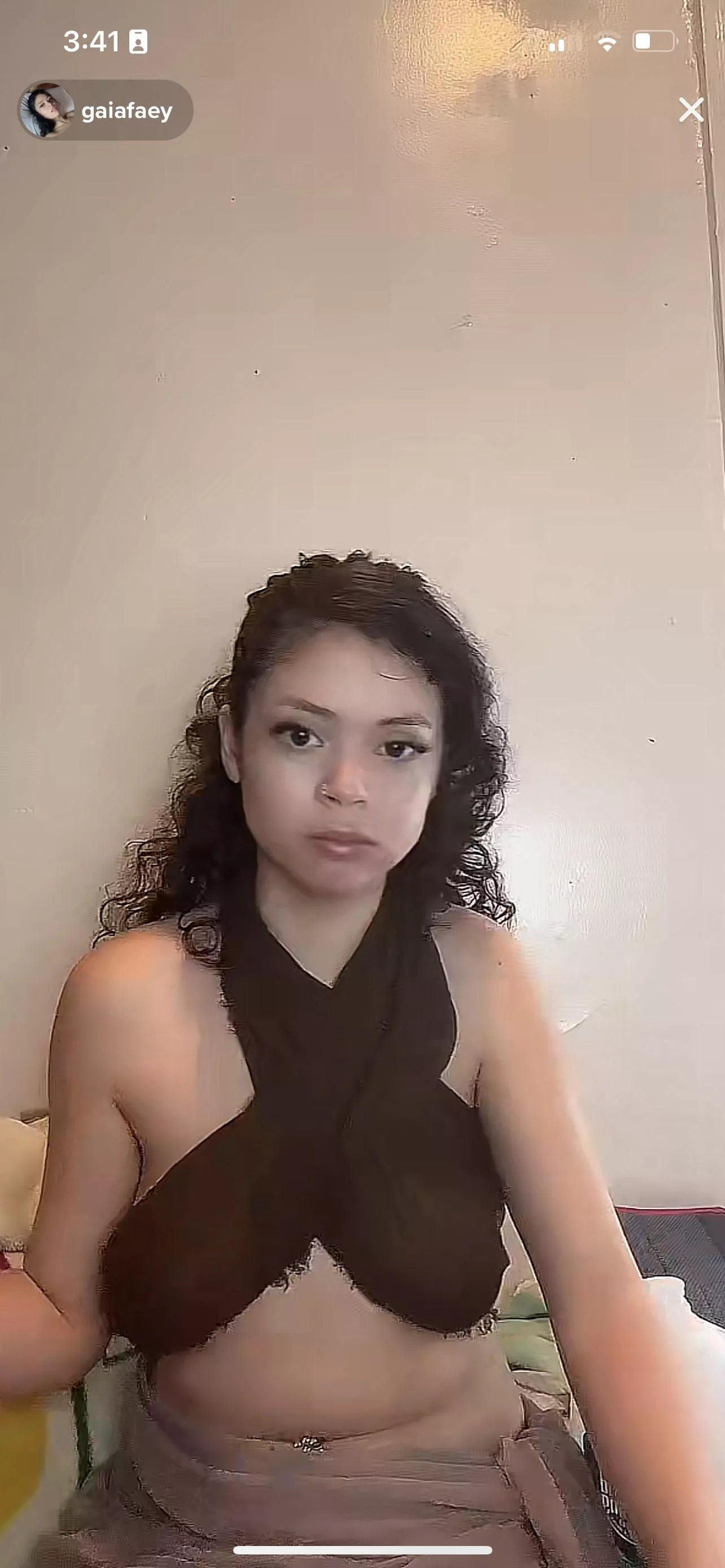 Canâ€™t tell if itâ€™s see through or not but sheâ€™s live right now