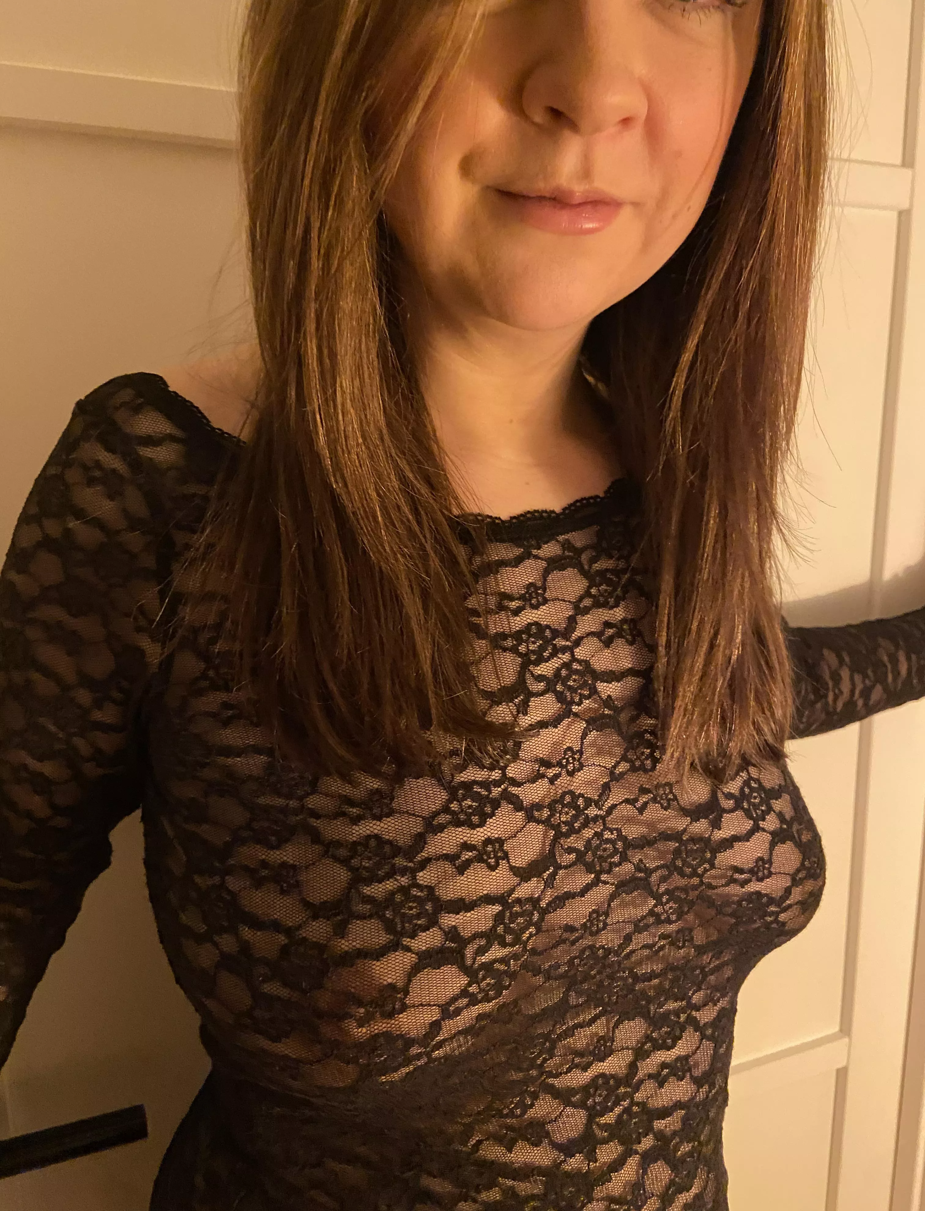 Cardiff UK Hotwife, loves cock